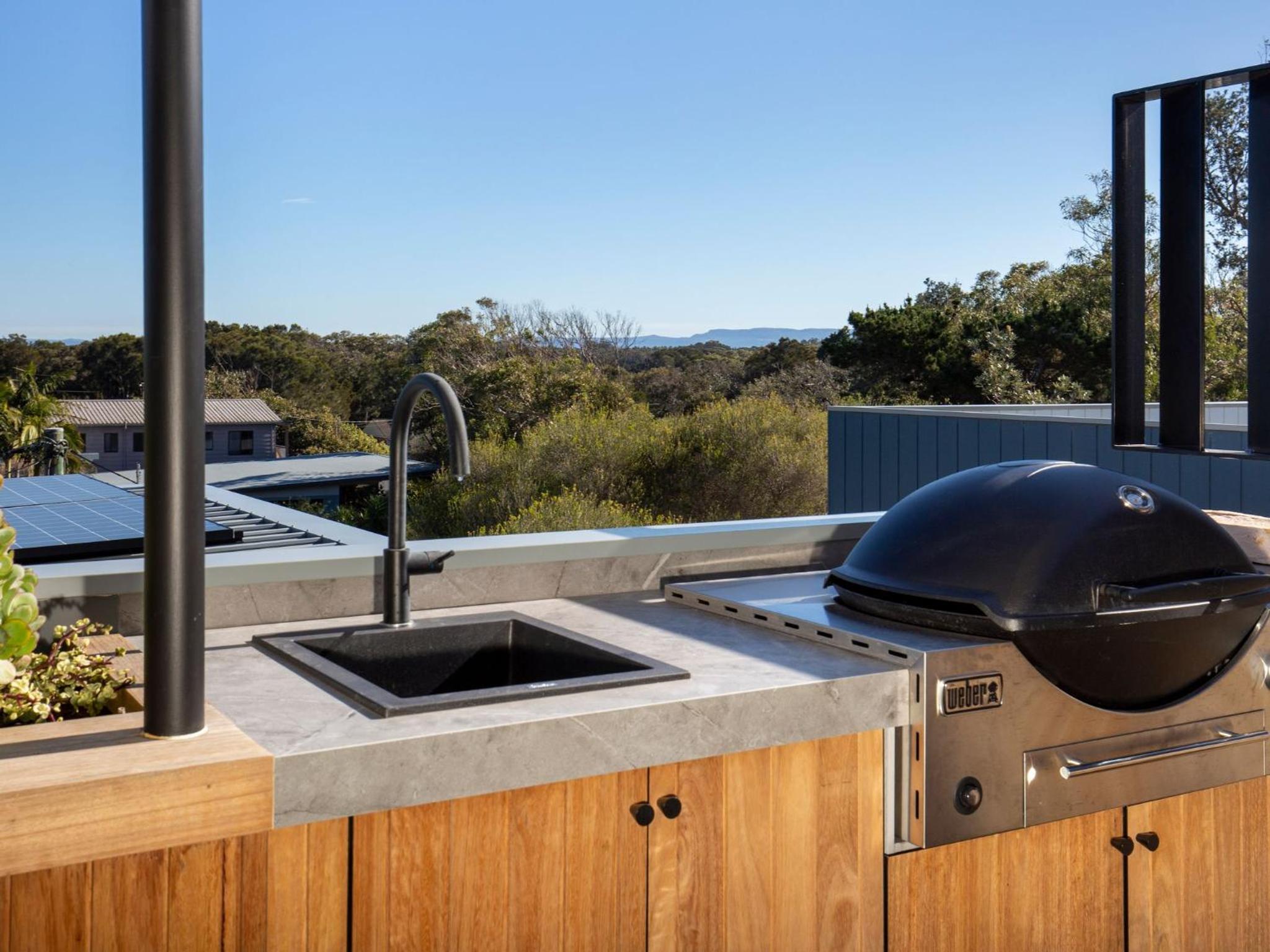 Banksia I Absolute Beachfront