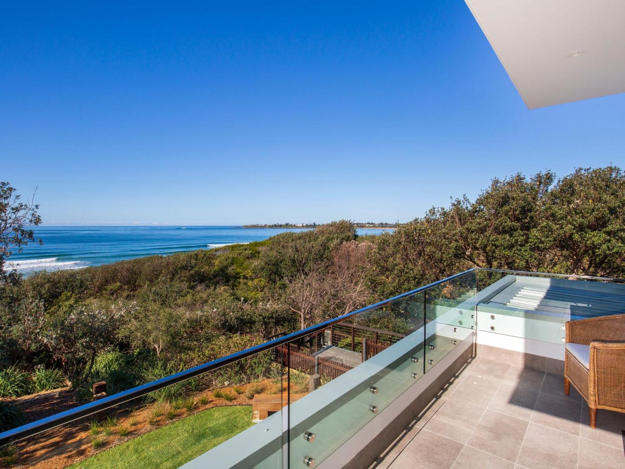 Banksia I Absolute Beachfront
