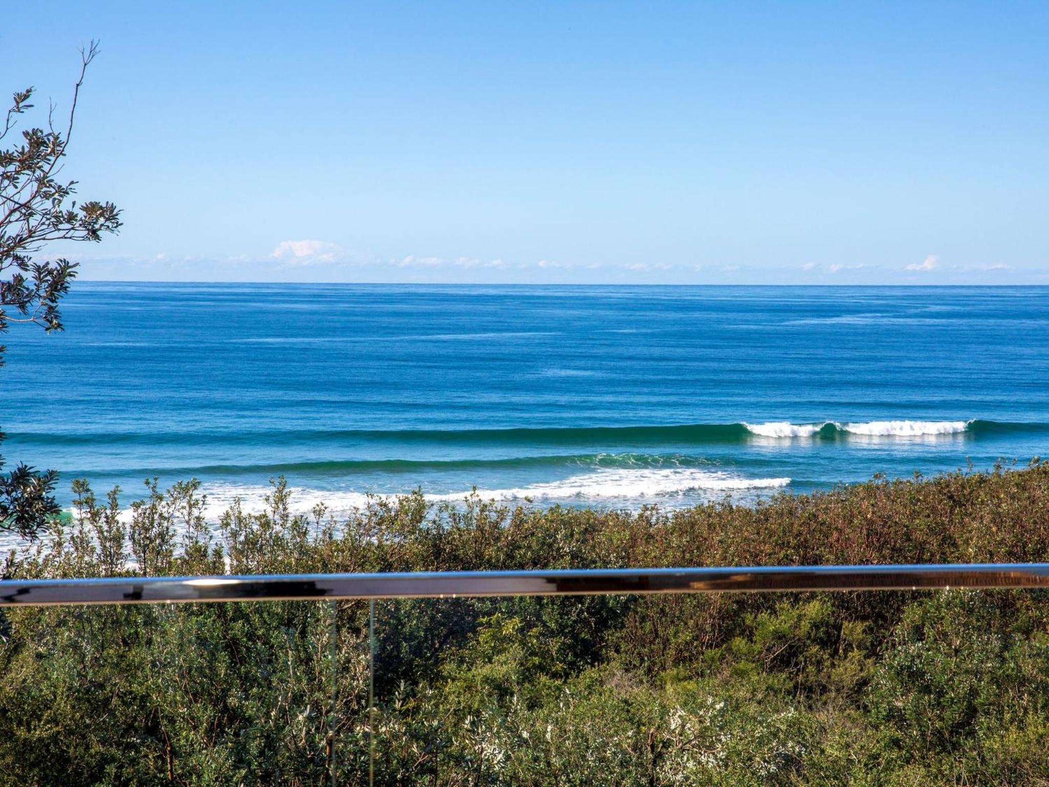 Banksia I Absolute Beachfront