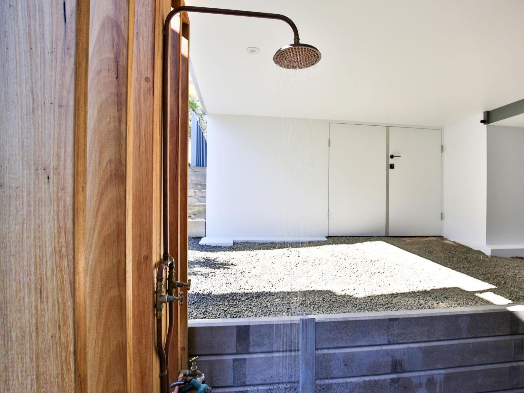 Banksia I Absolute Beachfront