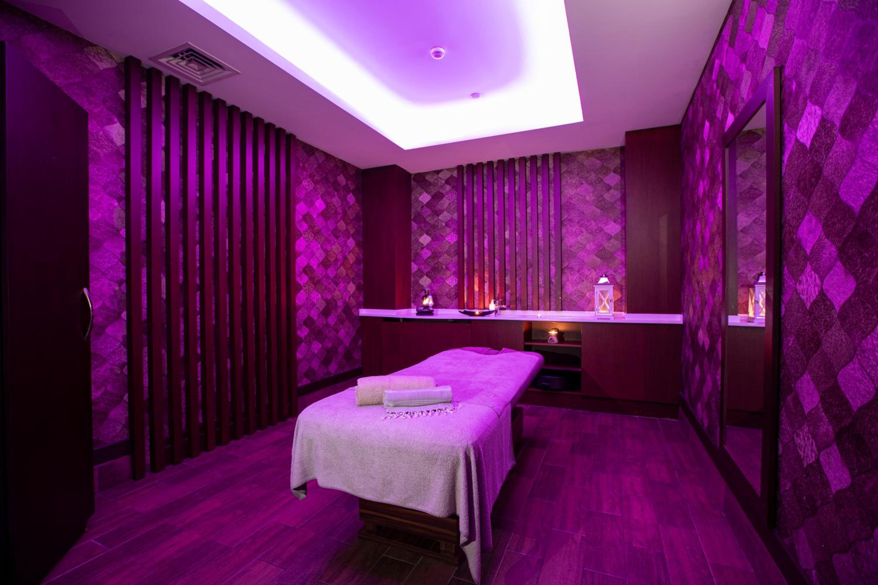Ramada Otel & Suites by Wyndham İstanbul Merter - Image 128