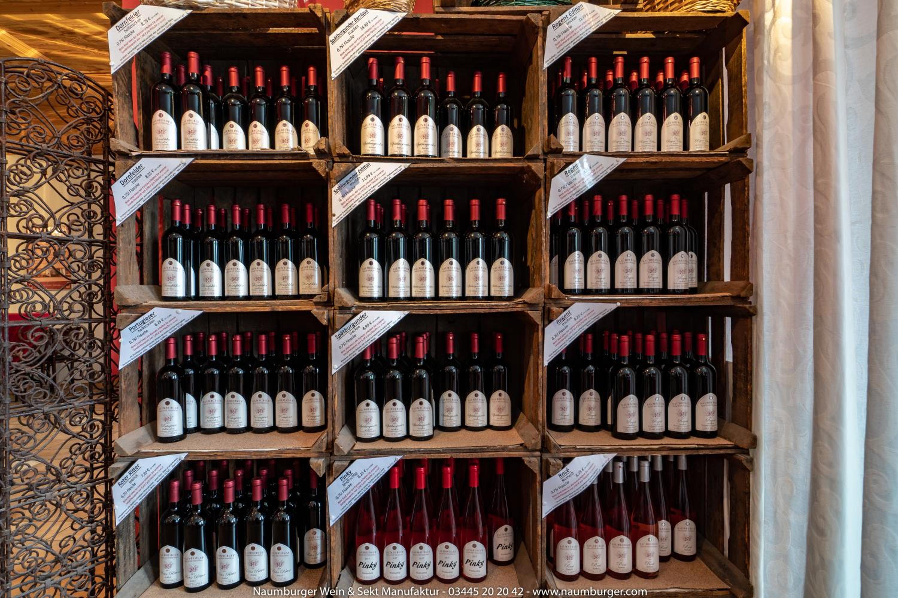 Naumburger Wein & Sekt Manufaktur - Pension 1824