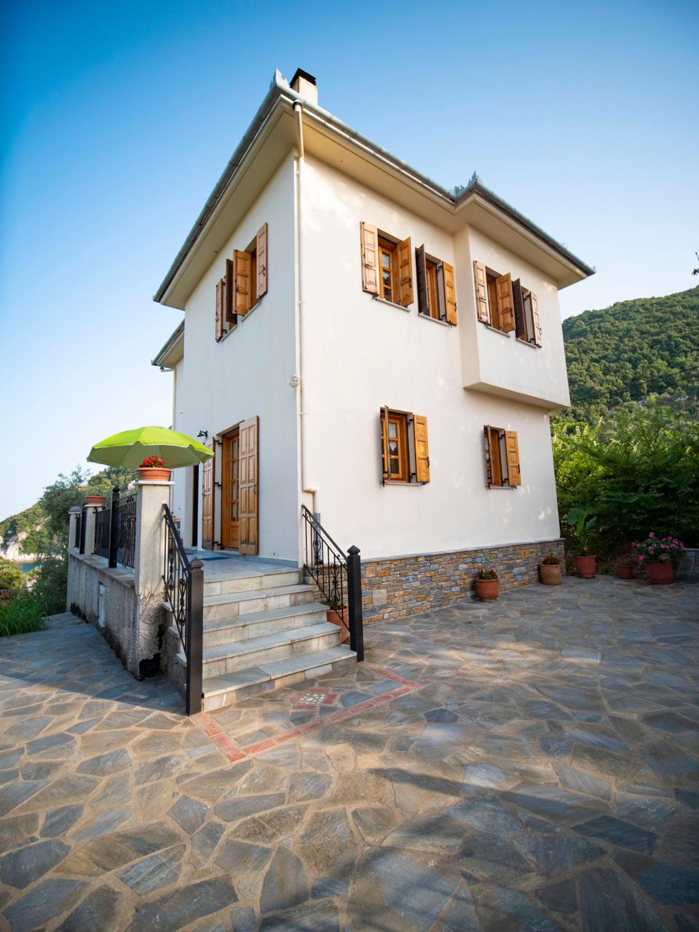 Orange House for big families in Damouchari - Delicious Houses view 4