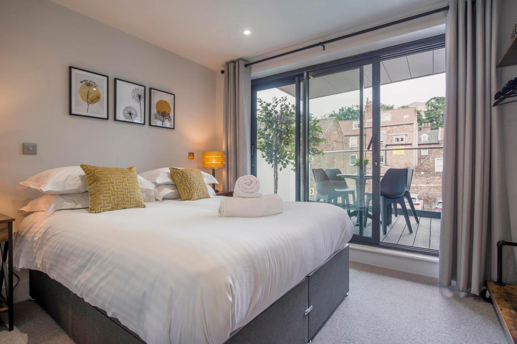 The Quadrant - The Botanical Suite view 5