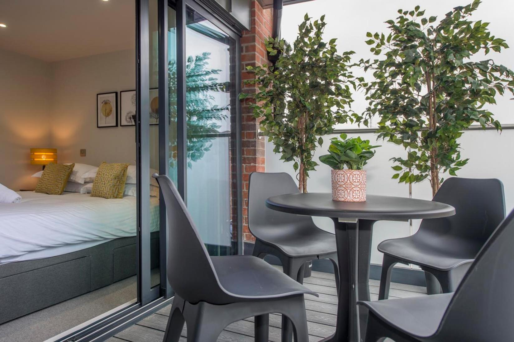 The Quadrant - The Botanical Suite view 4