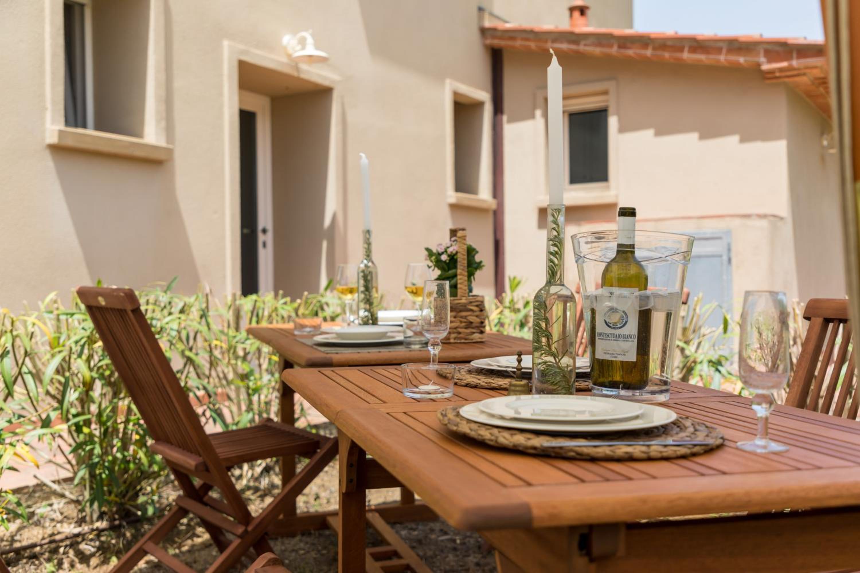 Agriturismo Sant Elmira - Relax with external Jacuzzi view 2