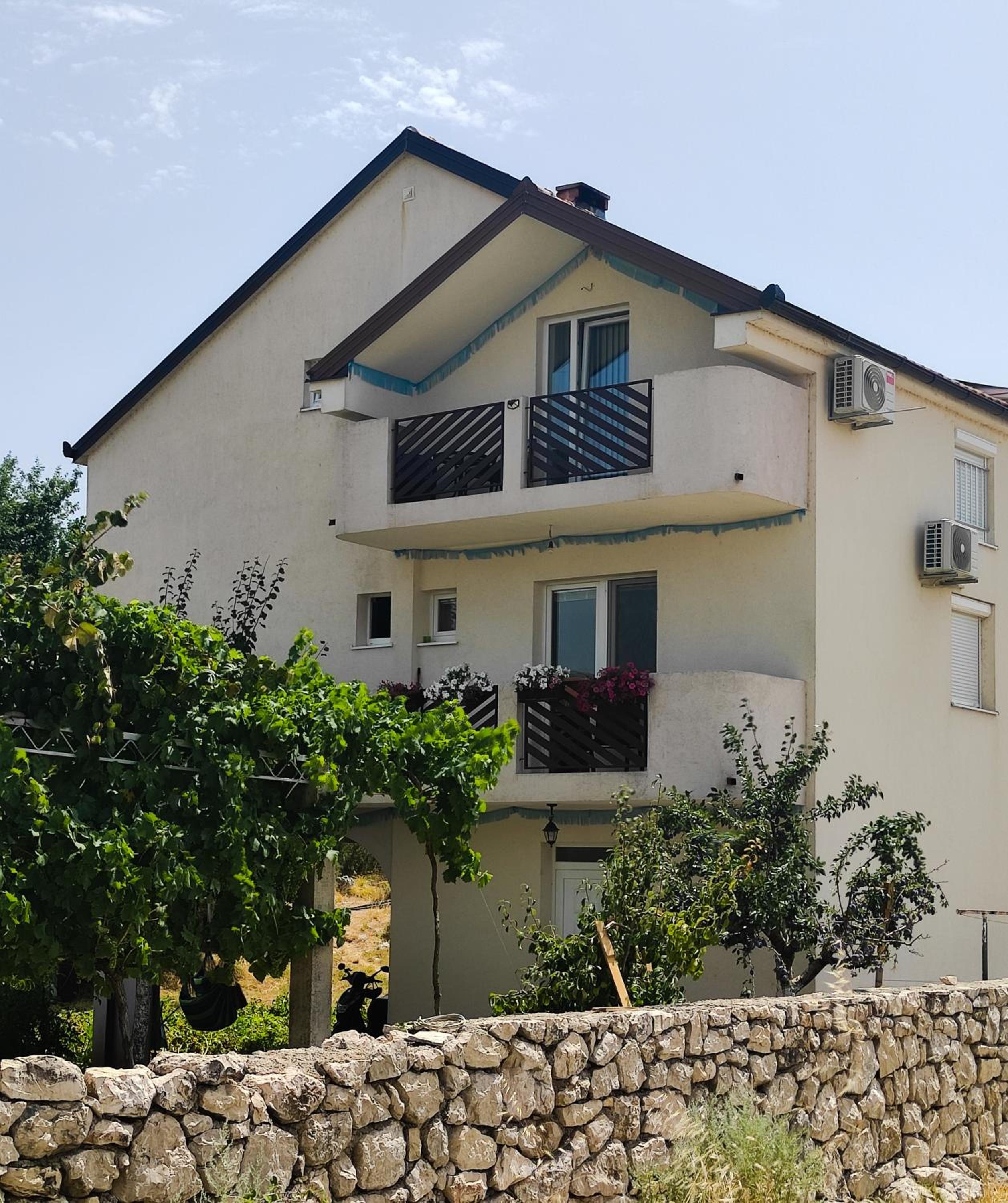 Apartments Markovi Konaci