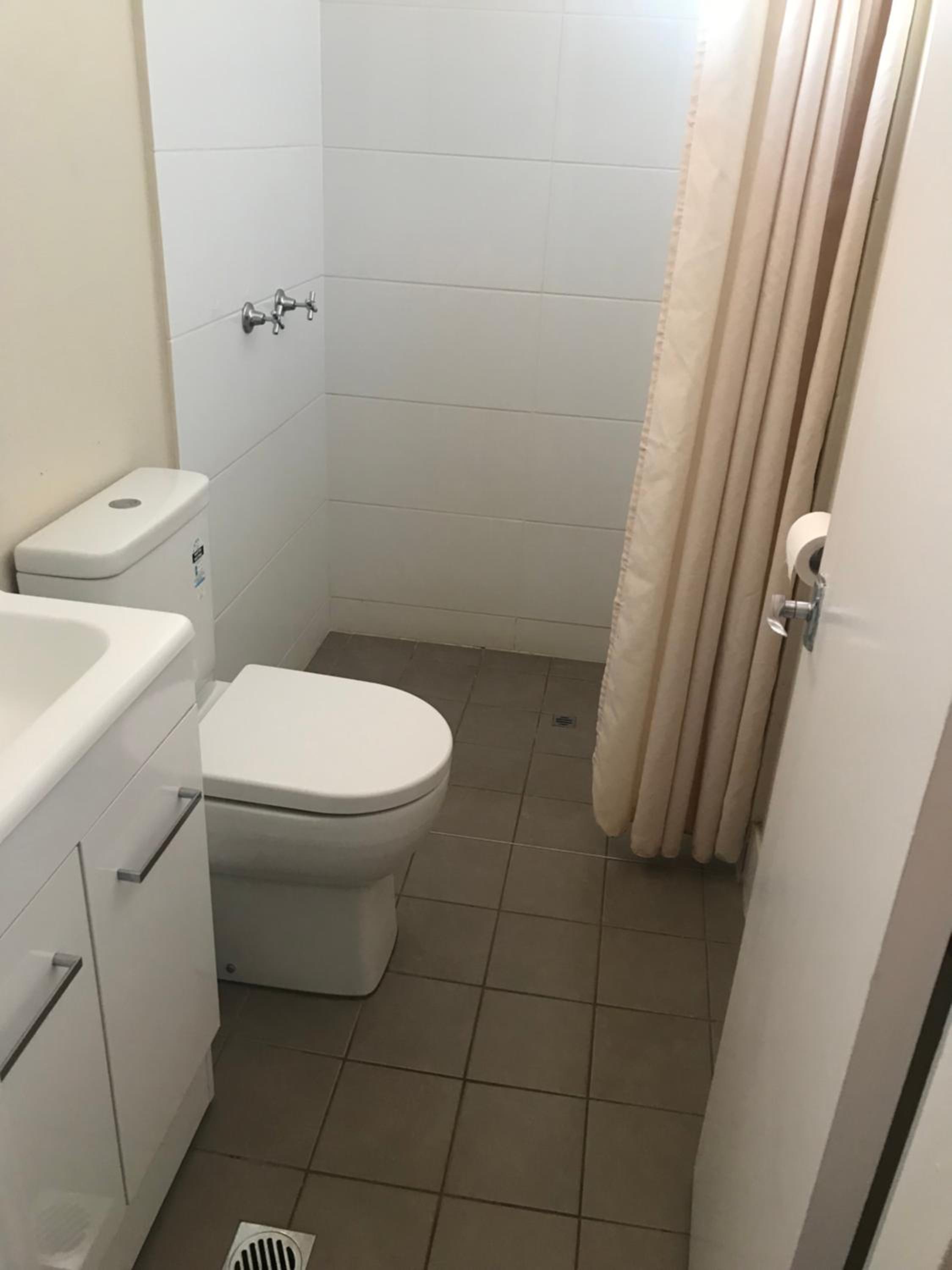 County Lodge Motor Inn