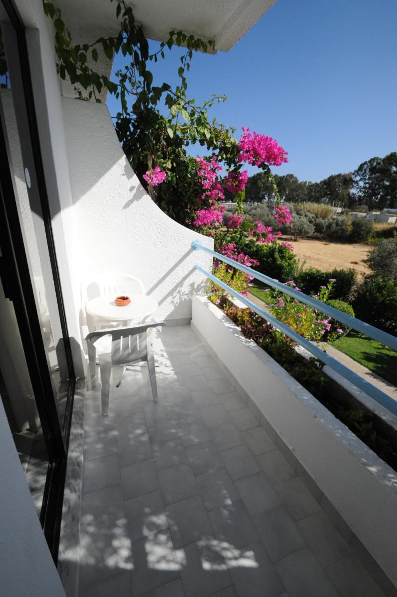 Hotel Tina Flora view 2