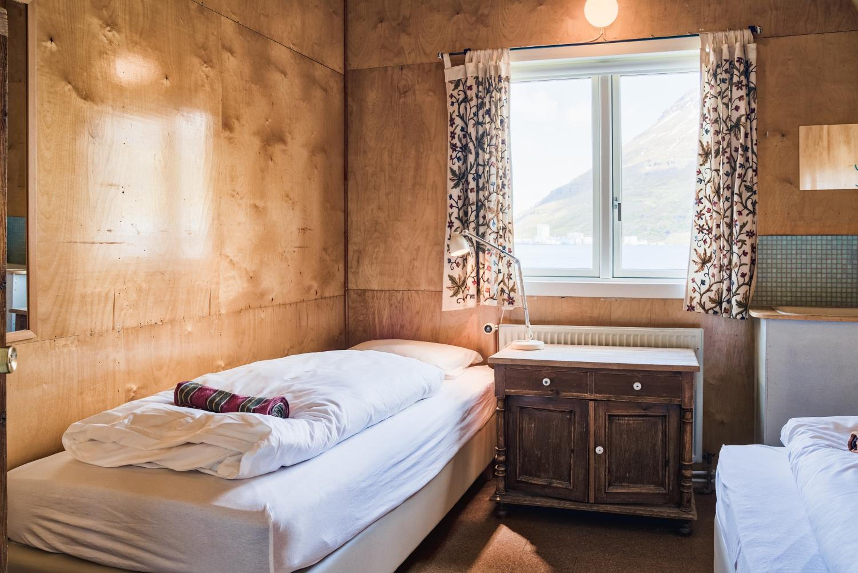 Hafaldan HI Hostel - Harbour Building
