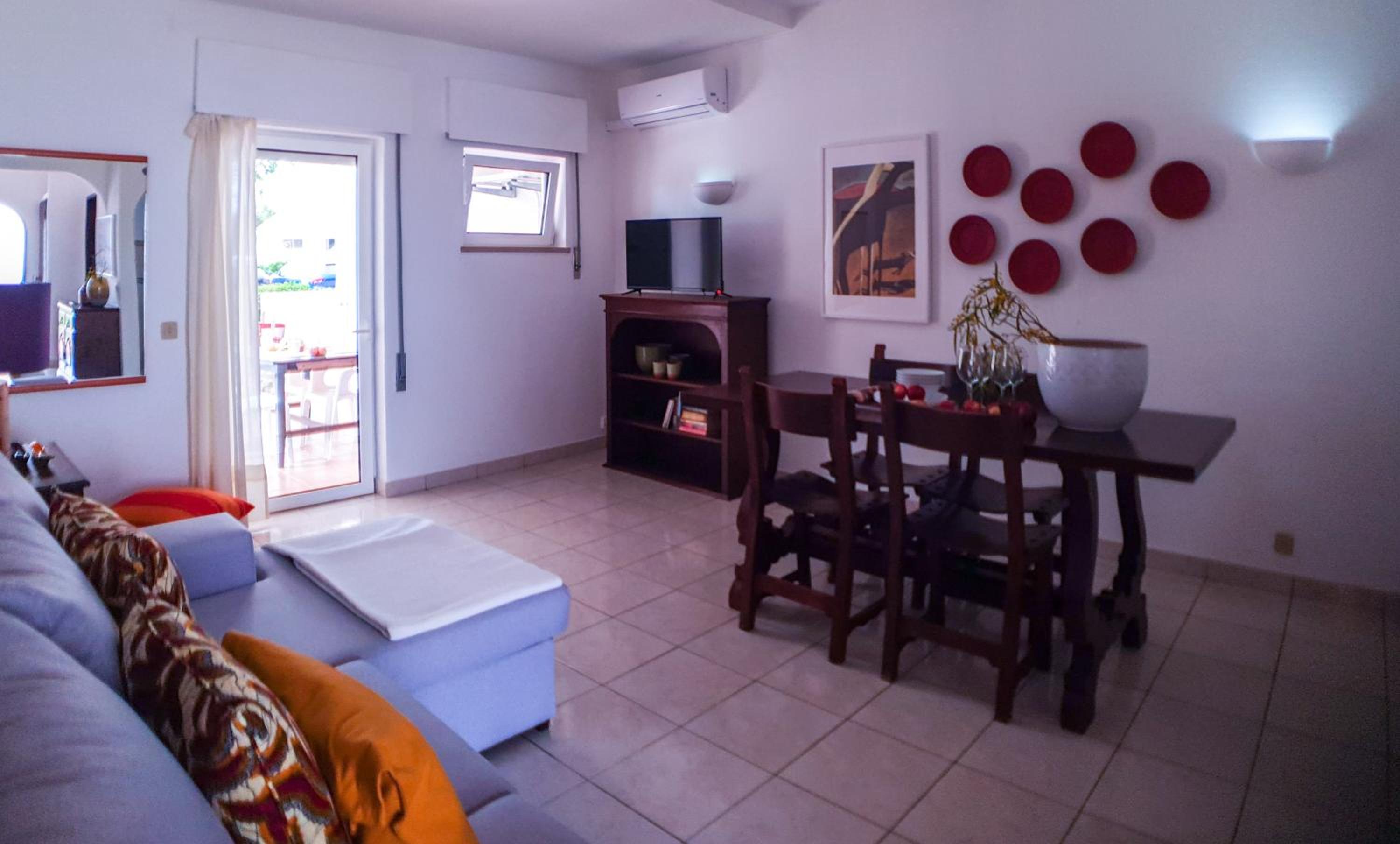 Amazing T.M. Villa in Nossa Senhora da Rocha view 5