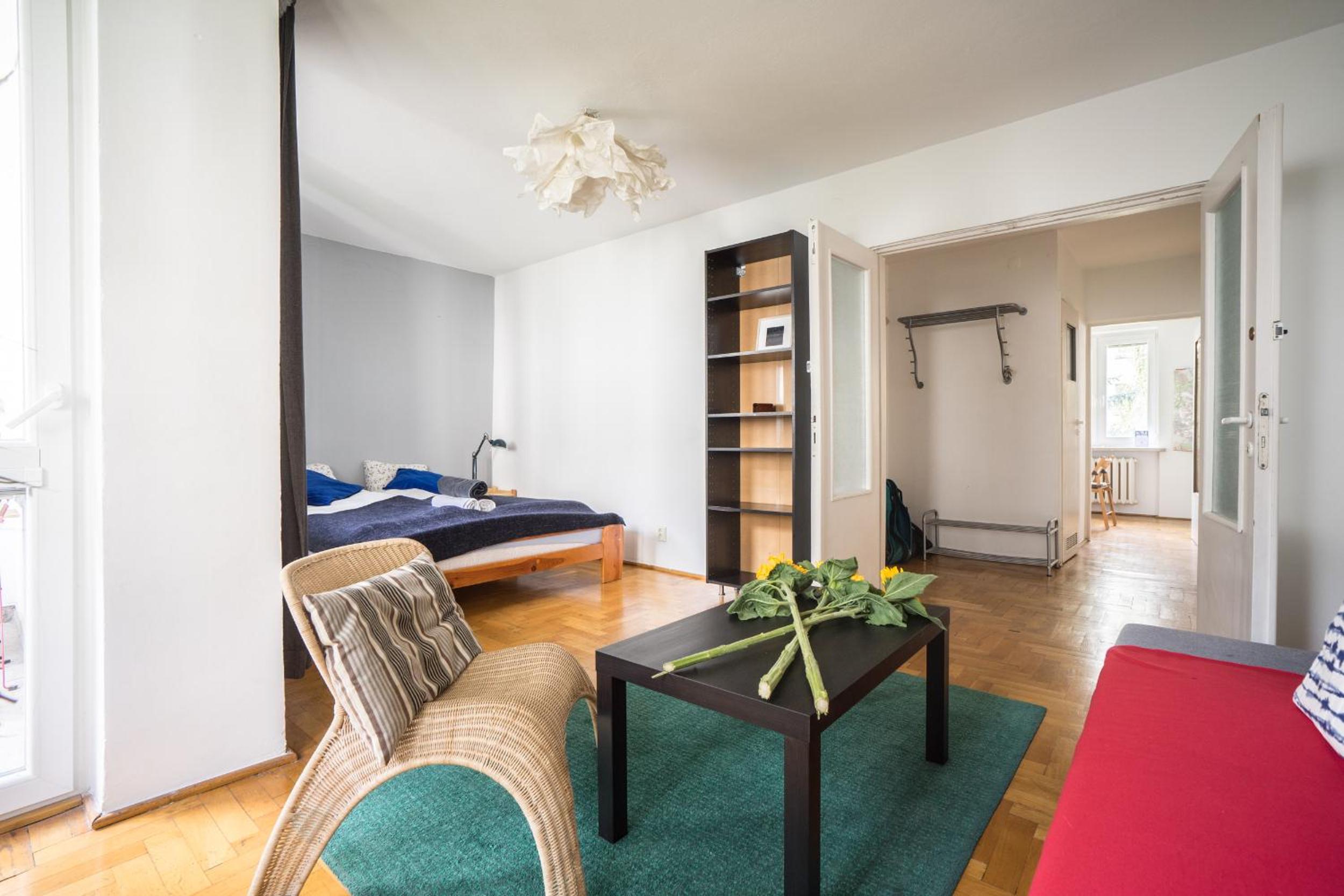 oompH Warsaw Central 3-bedroom Flat view 3