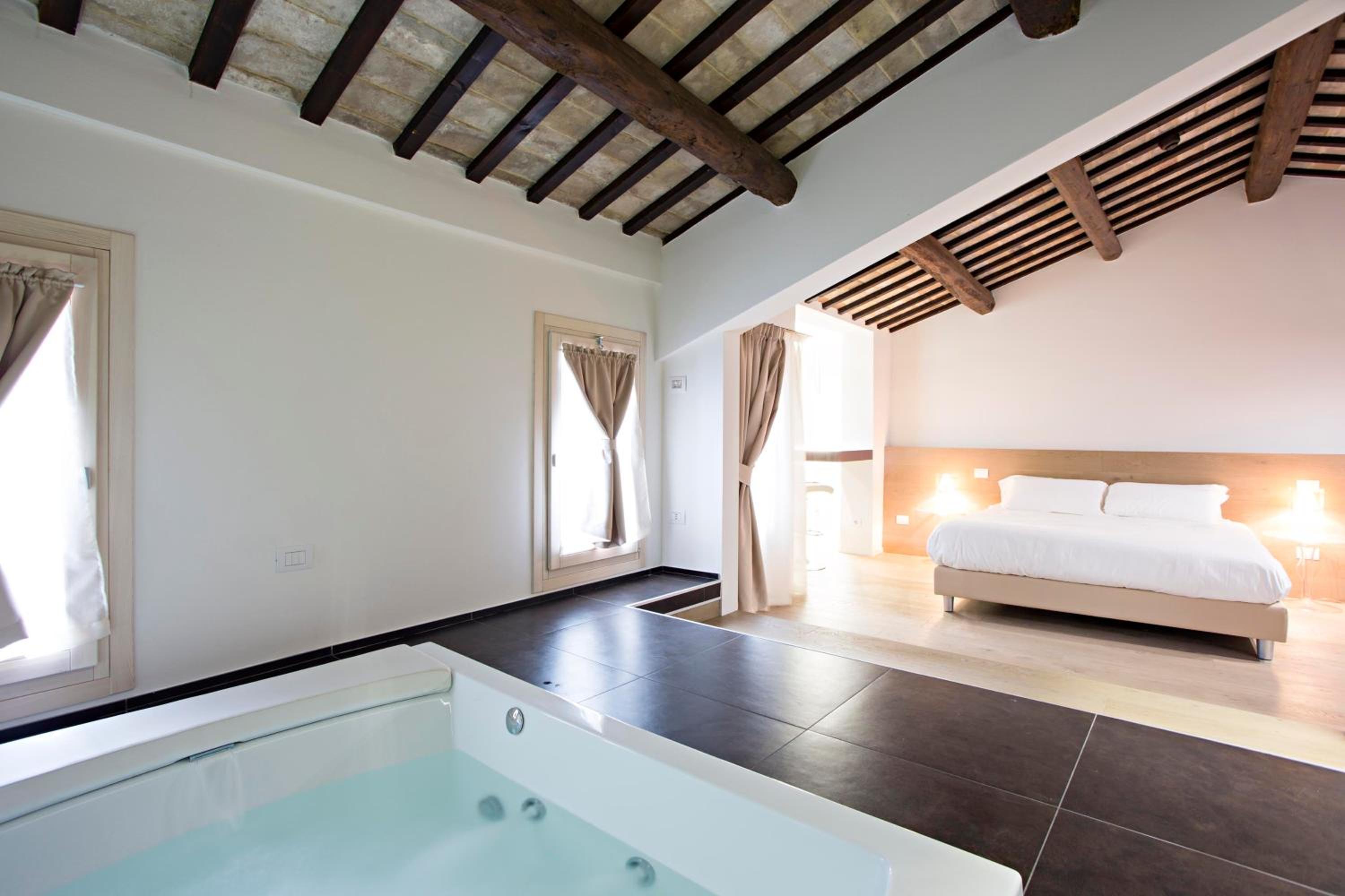 Borgoleoni 18 - Room and Breakfast