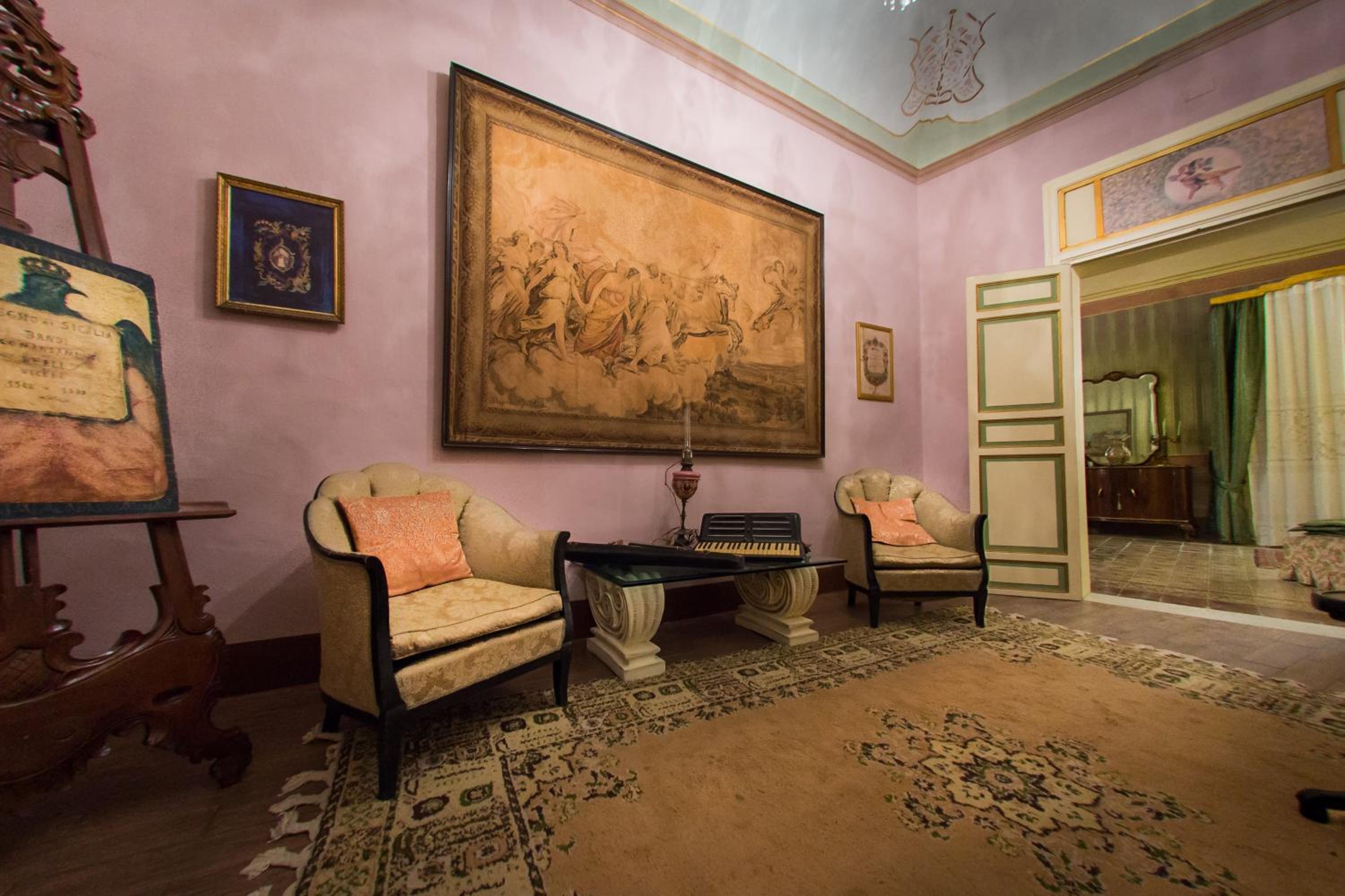 Roccamelia Historic Houses