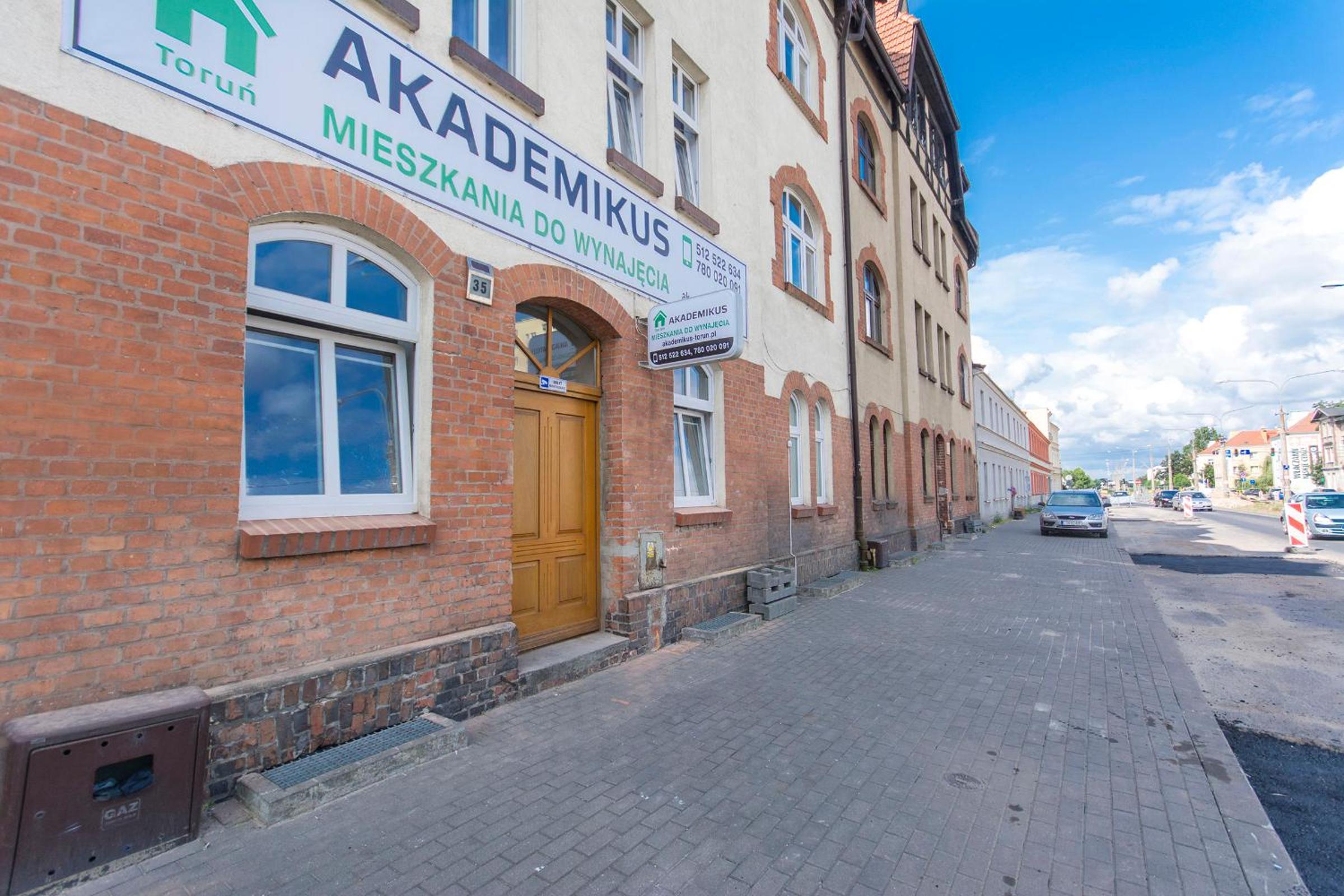 Akademikus Toruń view 2