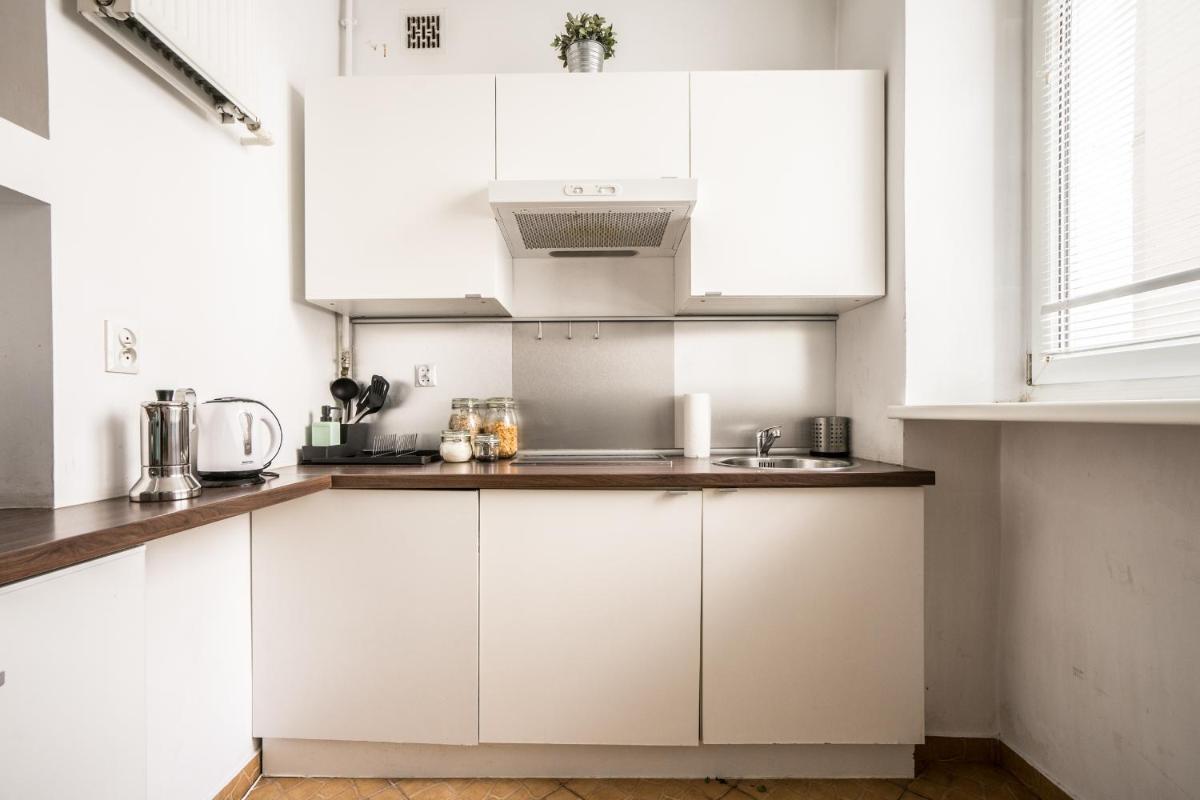 oompH Warsaw Modern Apartment near Nowy Świat view 4