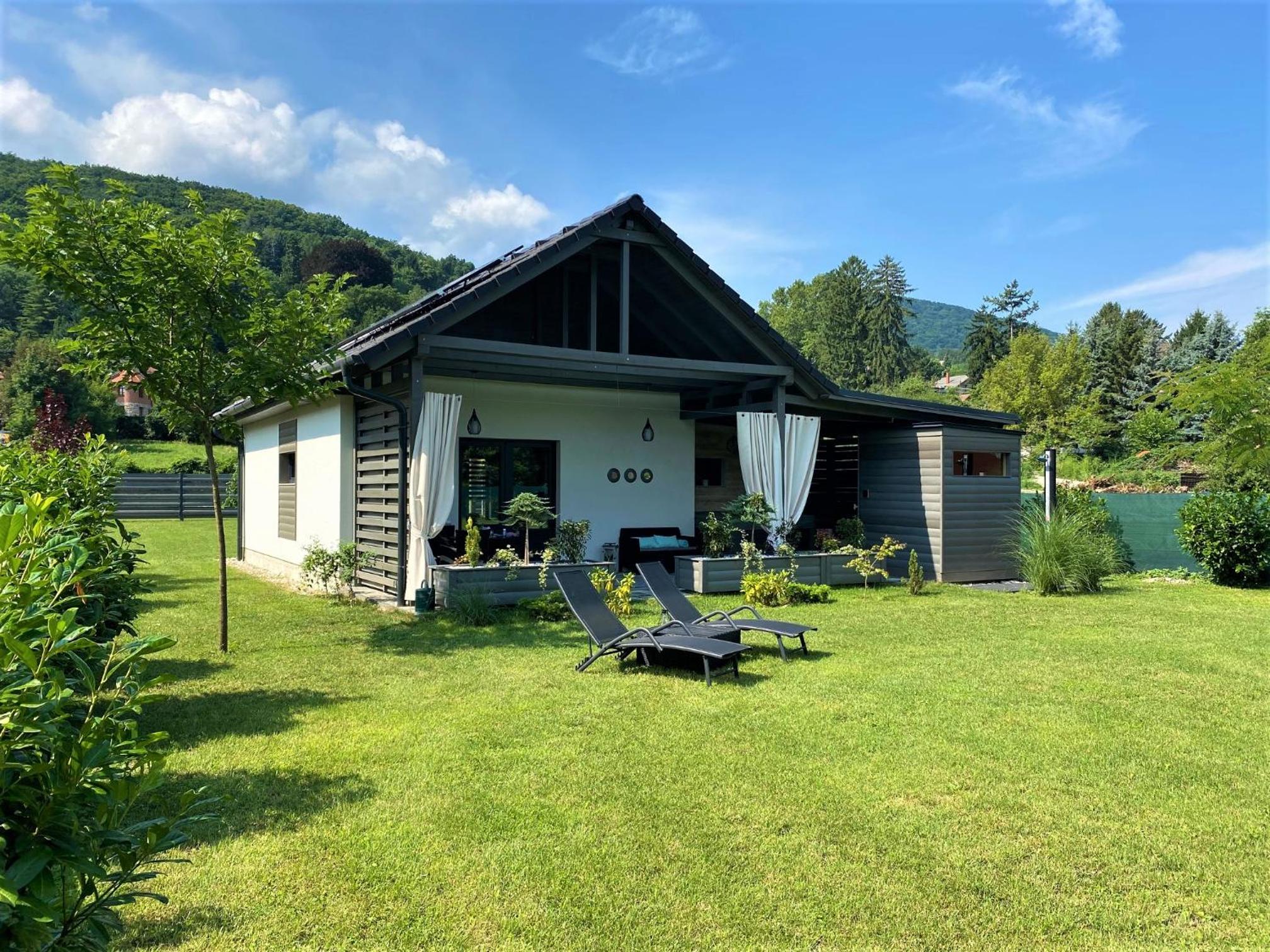 Dunazug Plusz Luxus Apartman