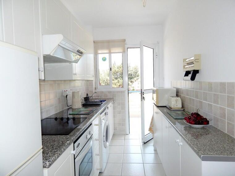 Apartment Iris Village Kato Paphos