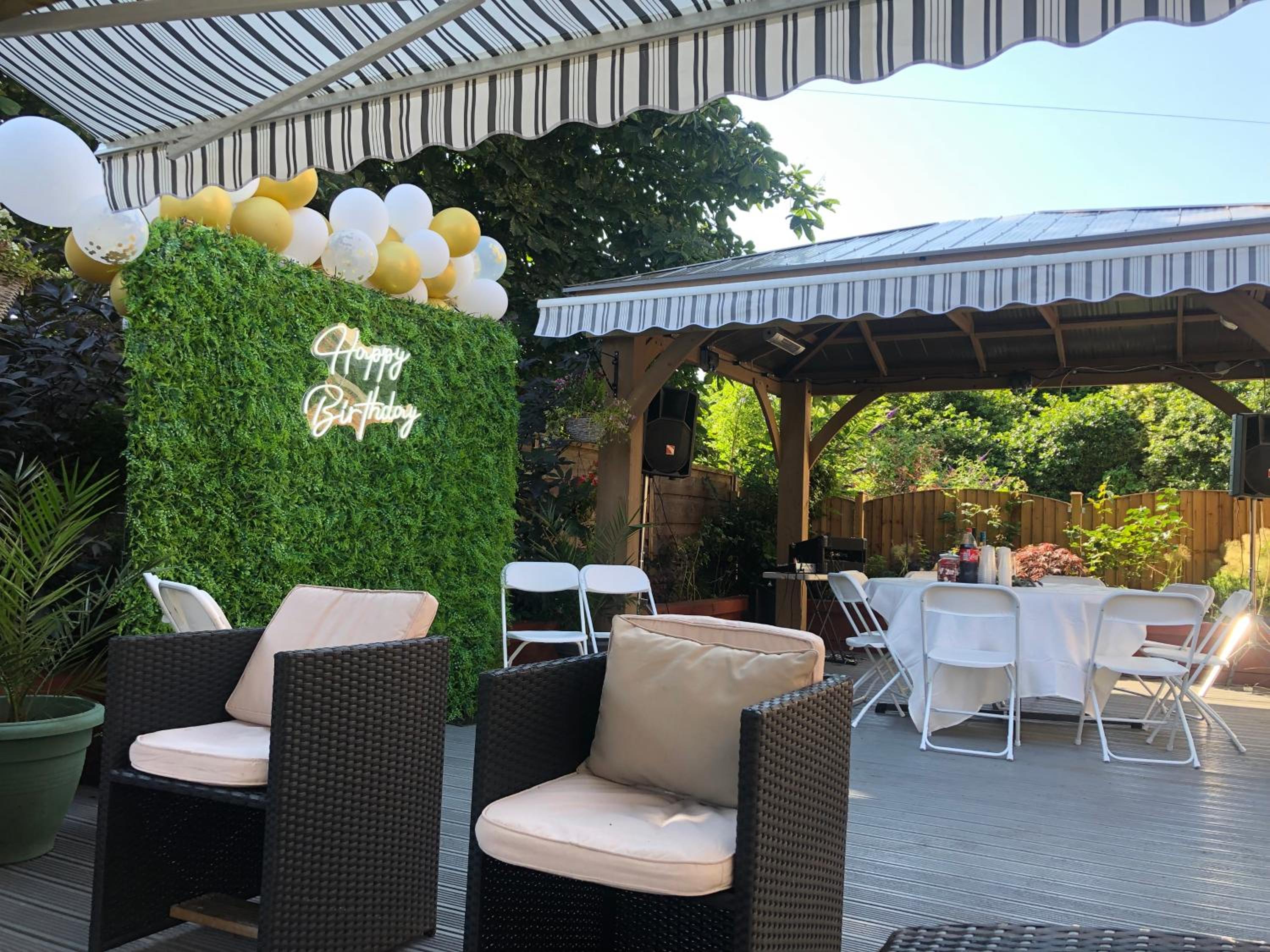 Hendham House - Near Etihad Stadium, CoOp Live Arena, AO Arena, Piccadilly Train Station & Manchester City Centre