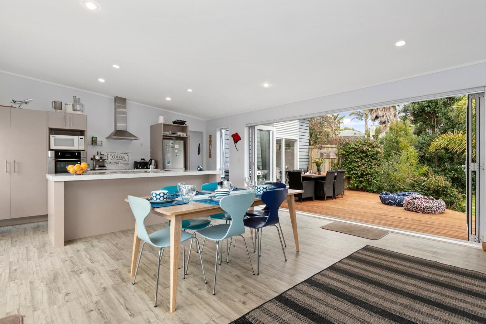 Pohutukawa Peace - Mangawhai Holiday Home