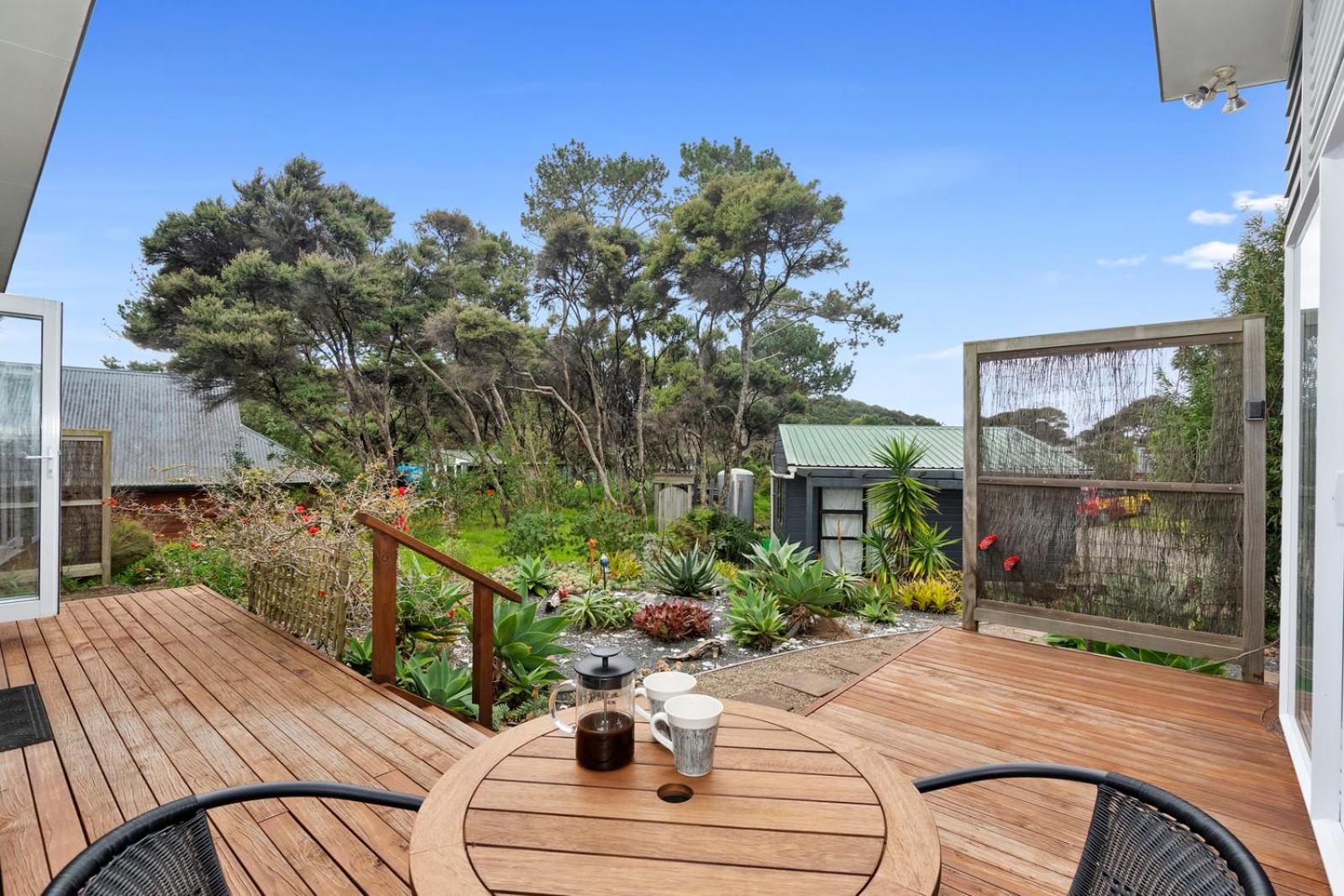 Pohutukawa Peace - Mangawhai Holiday Home