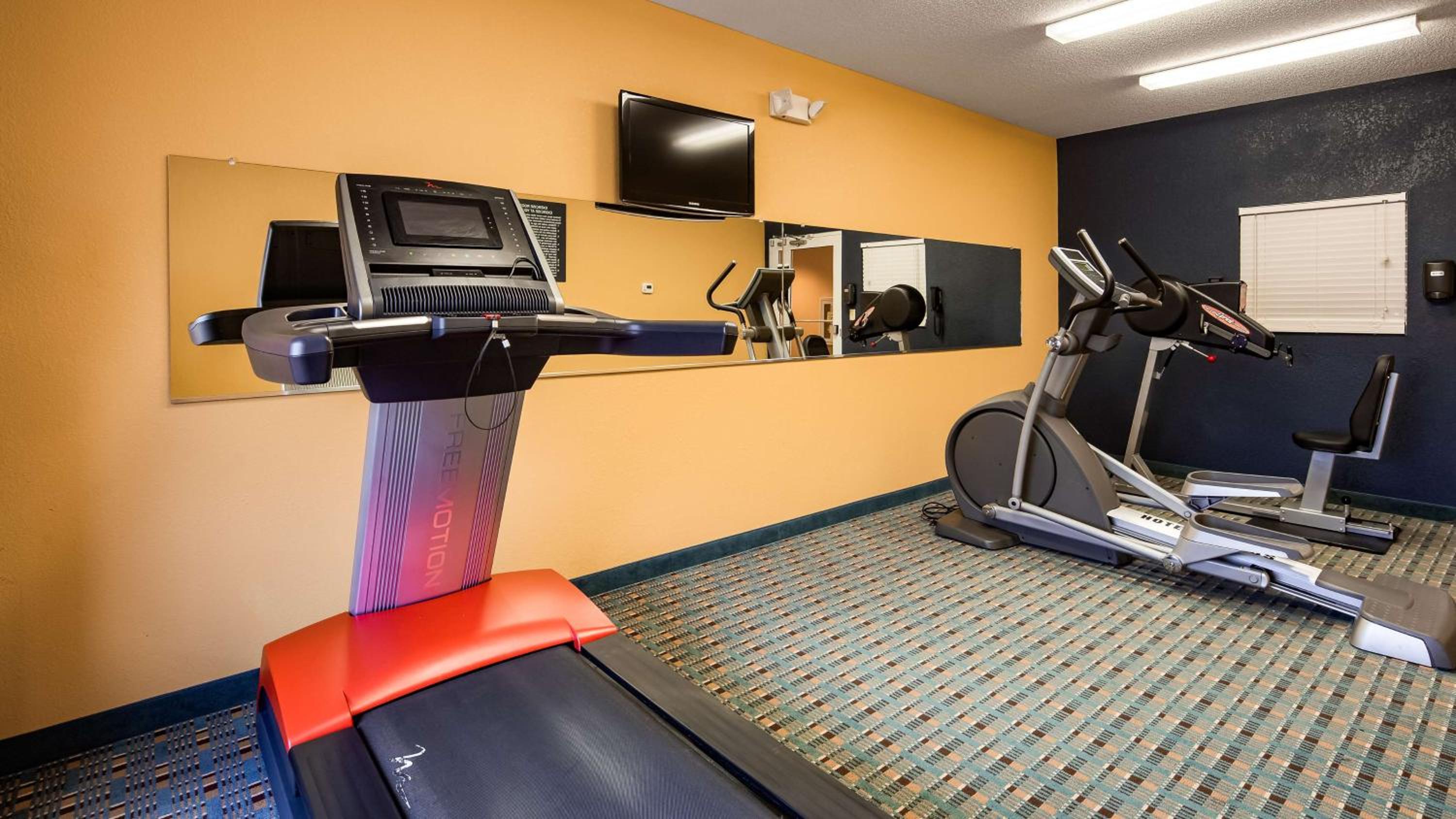 SureStay Plus Hotel by Best Western Keyser, Zdjęcie 18