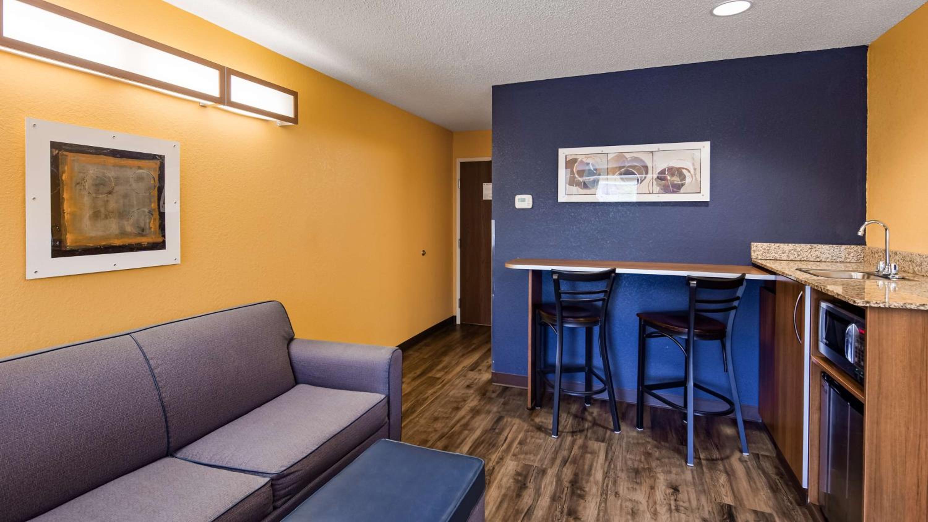 SureStay Plus Hotel by Best Western Keyser, Zdjęcie 13