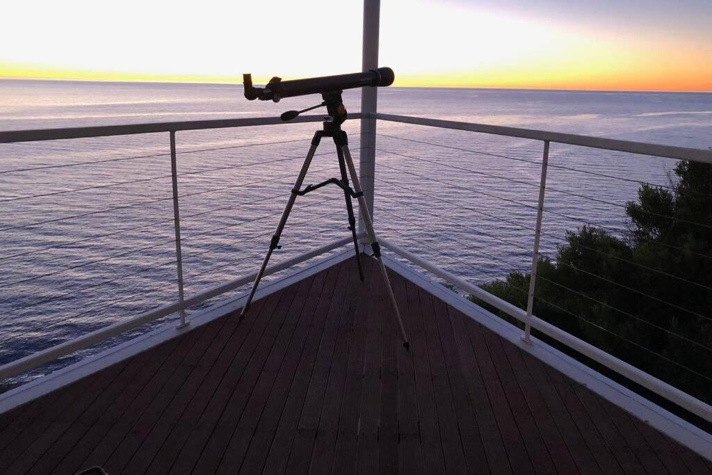 *Newly listed* Couples Clifftop Retreat view 2