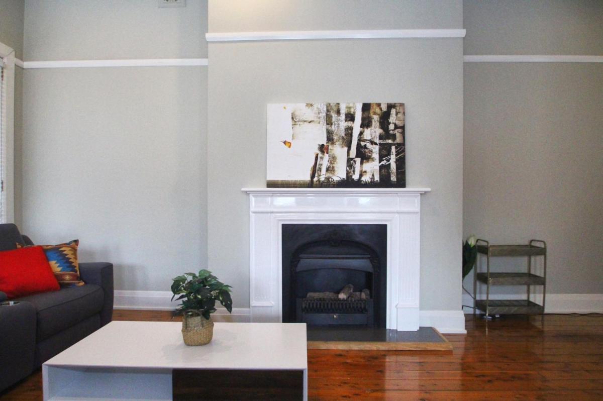 Waterviews - Hidden Gem in CBD - Sleeps 10 view 5