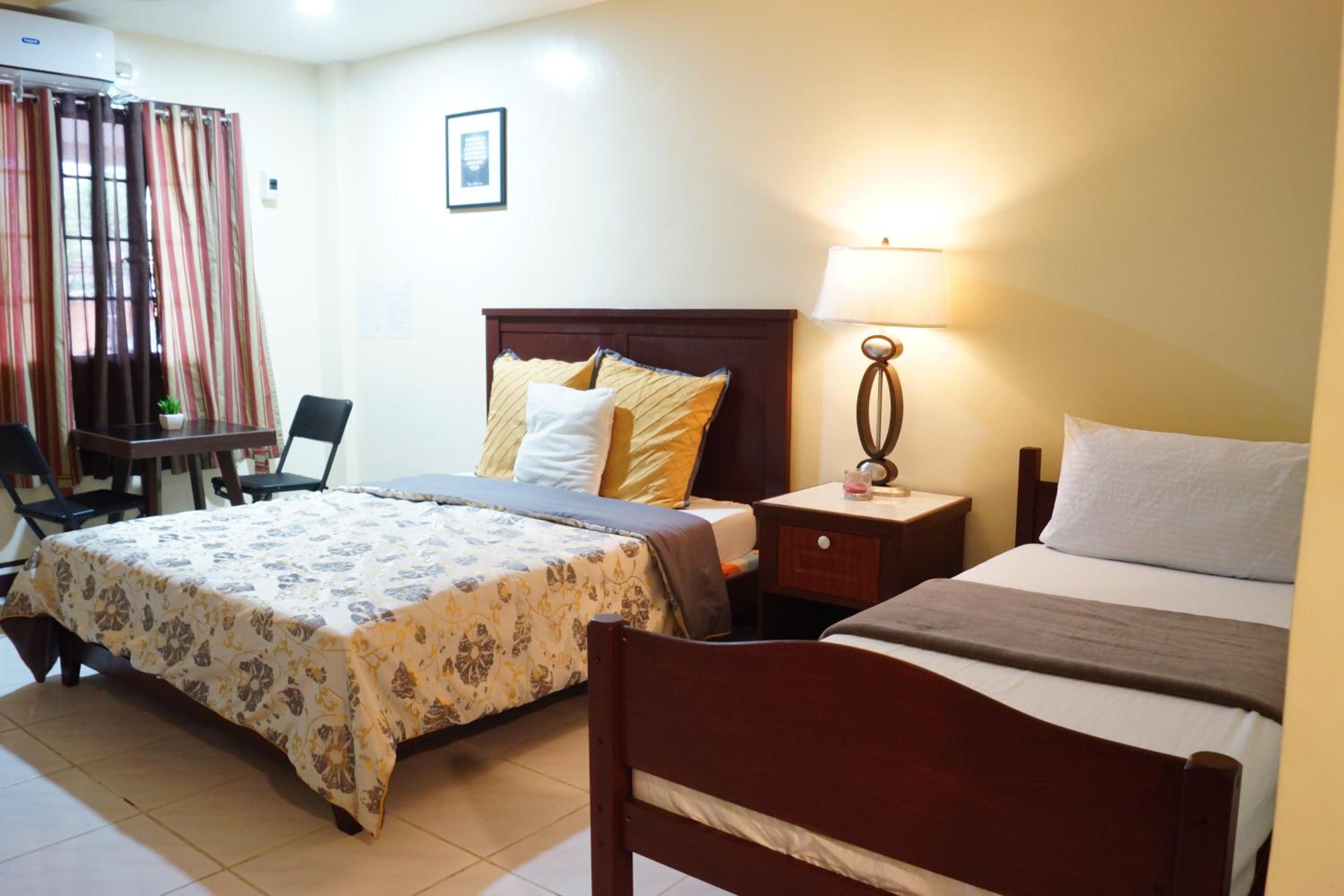 B&J Guesthouse and Tours view 3