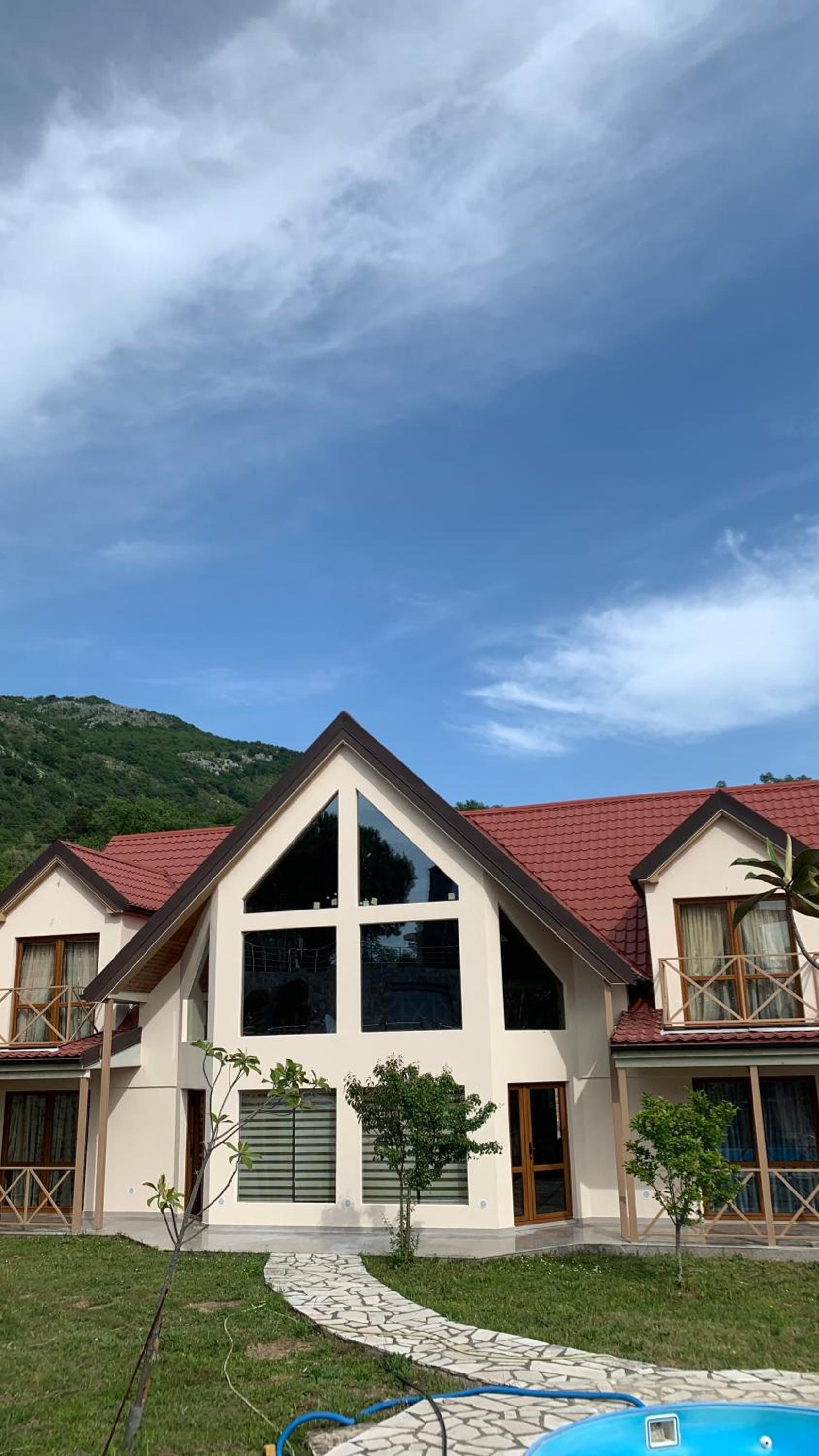 Hotel Villa Coast of Montenegro - Image 1