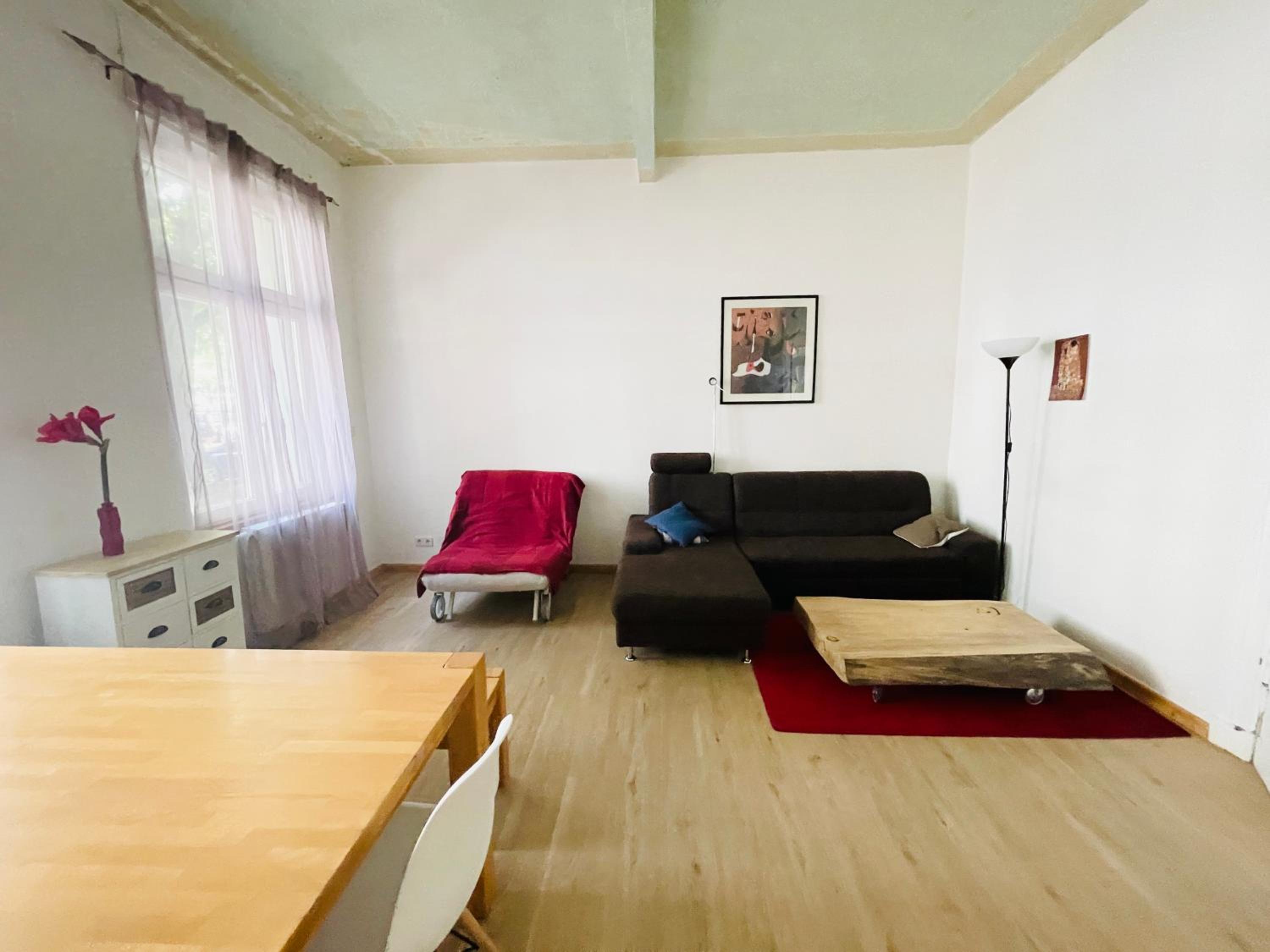 Nice City Apartment