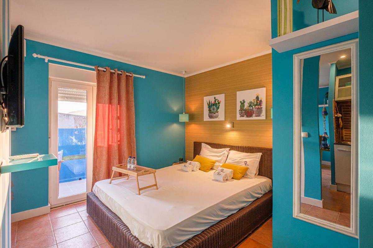 Y Quebedo - Boutique Apartments