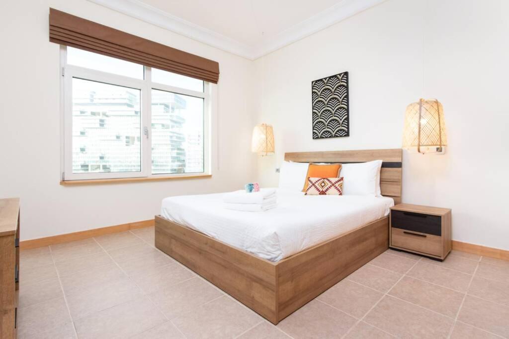 5 min walk to Five Palm -spacious (200M2) 3BR+kids