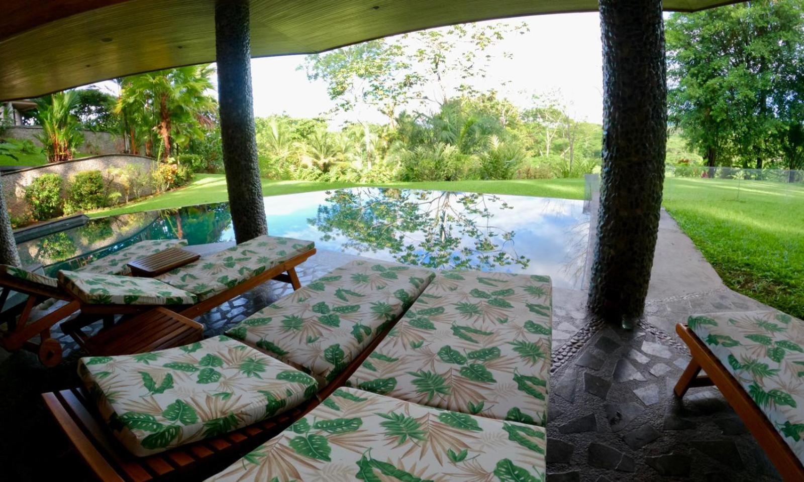 Villa Paraiso Estate