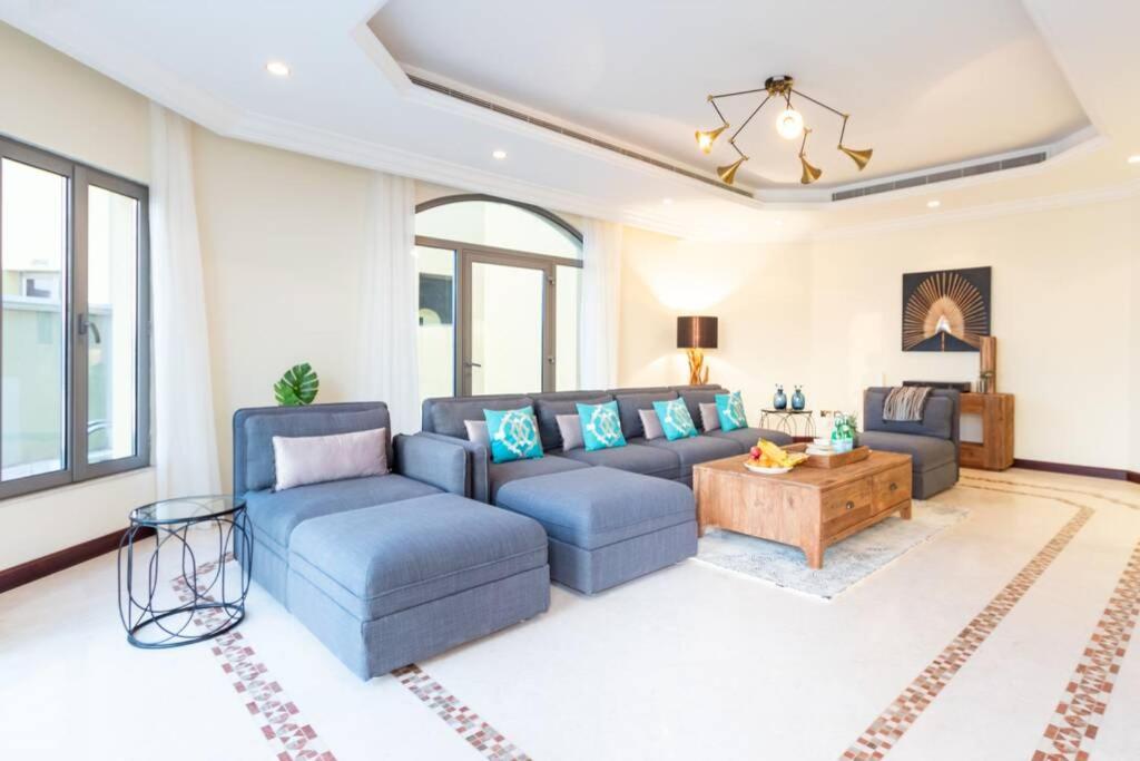 Villa Quinta on Palm Jumeirah - 5 BR + kids room
