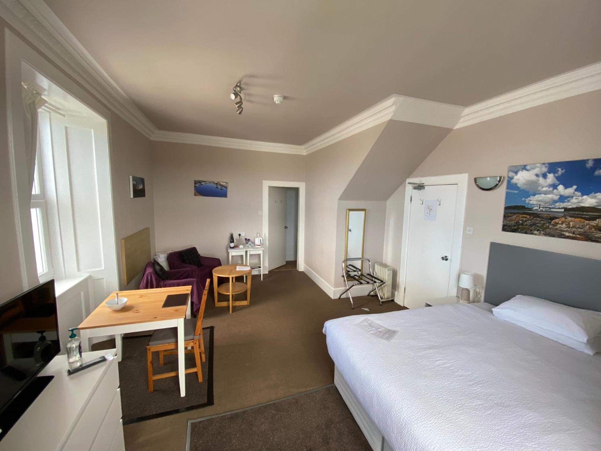 The Bowmore House Bed and Breakfast