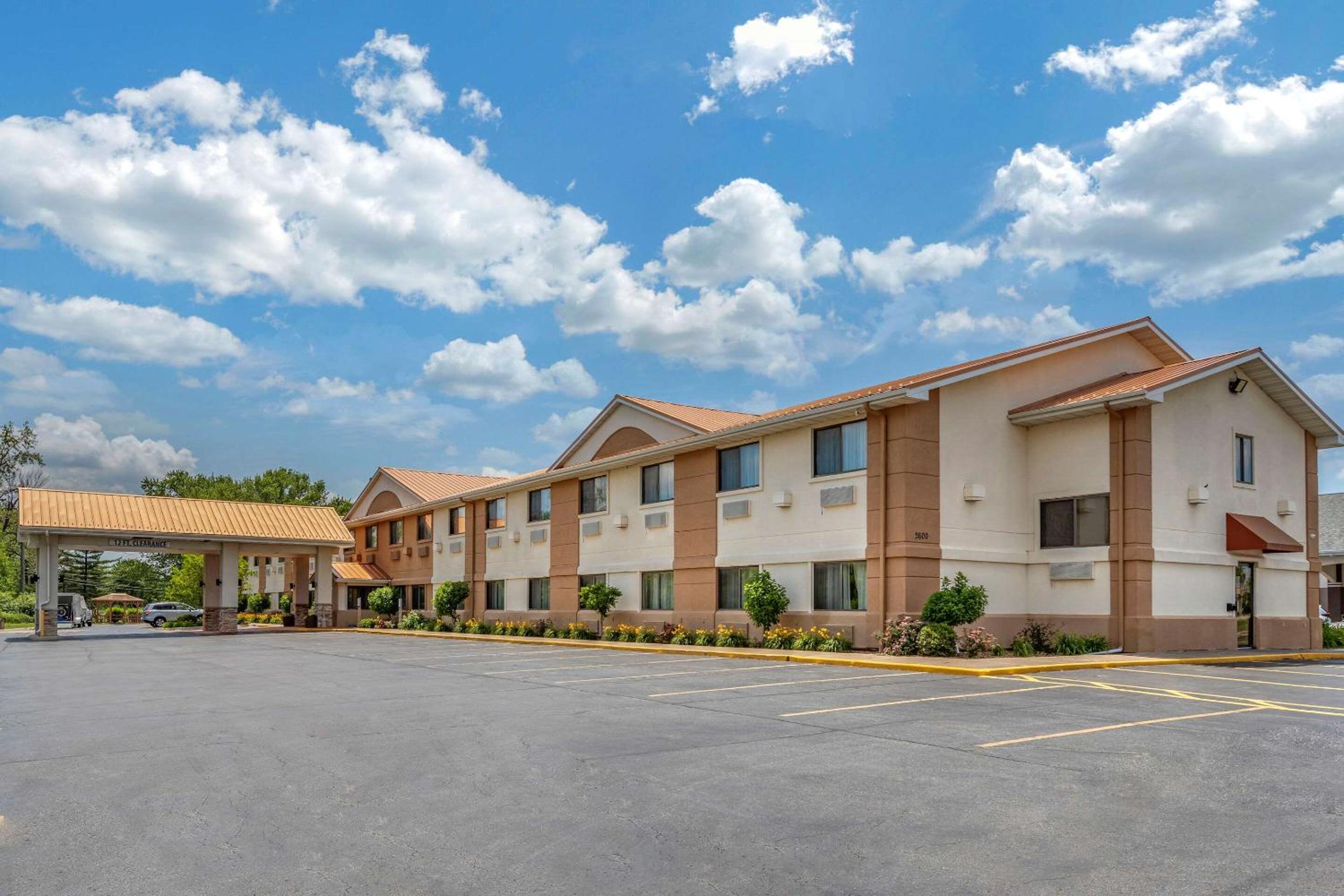 Comfort Inn Moline - Quad Cities view 2