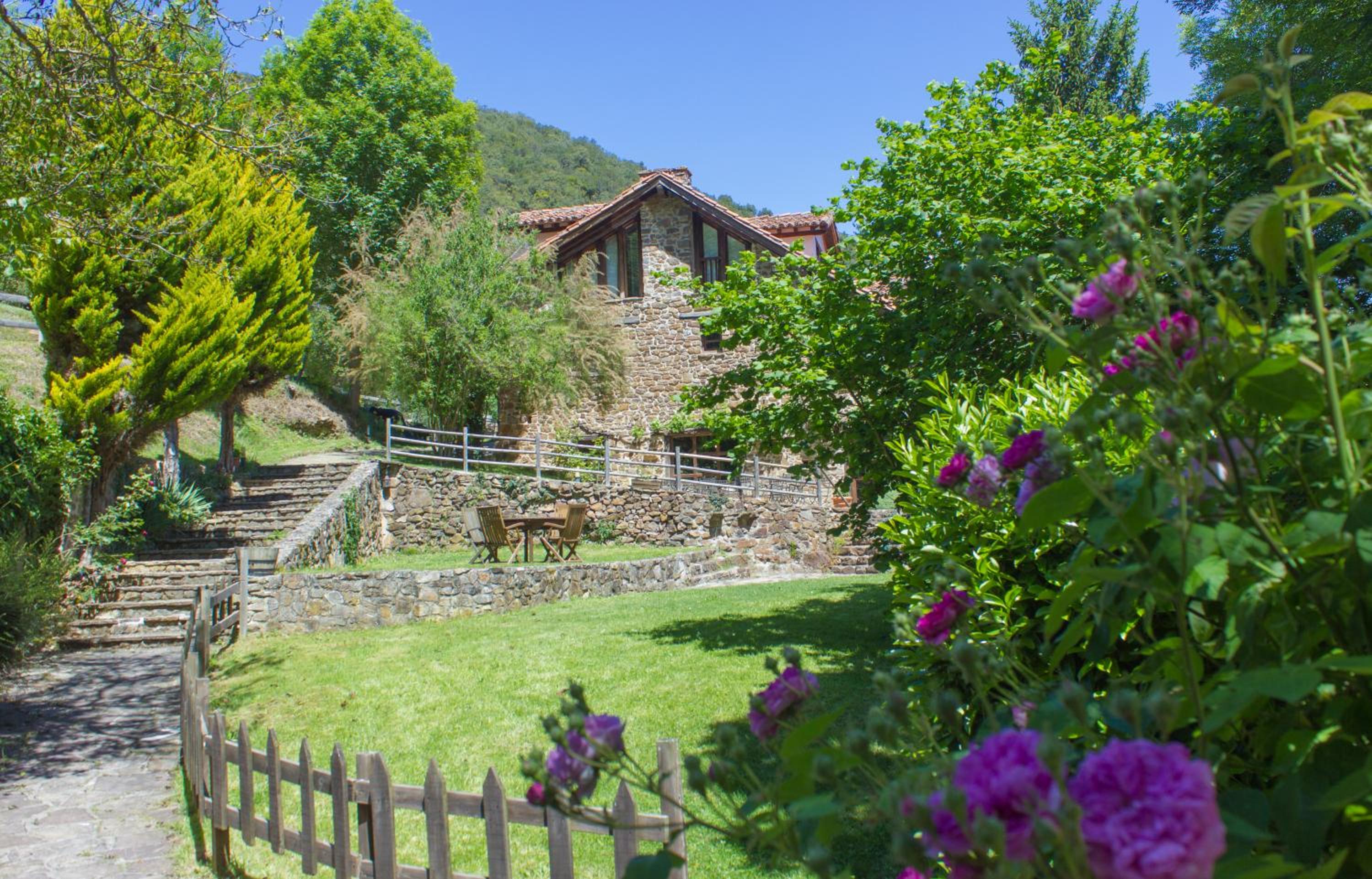 Viviendas Rurales El Covaju