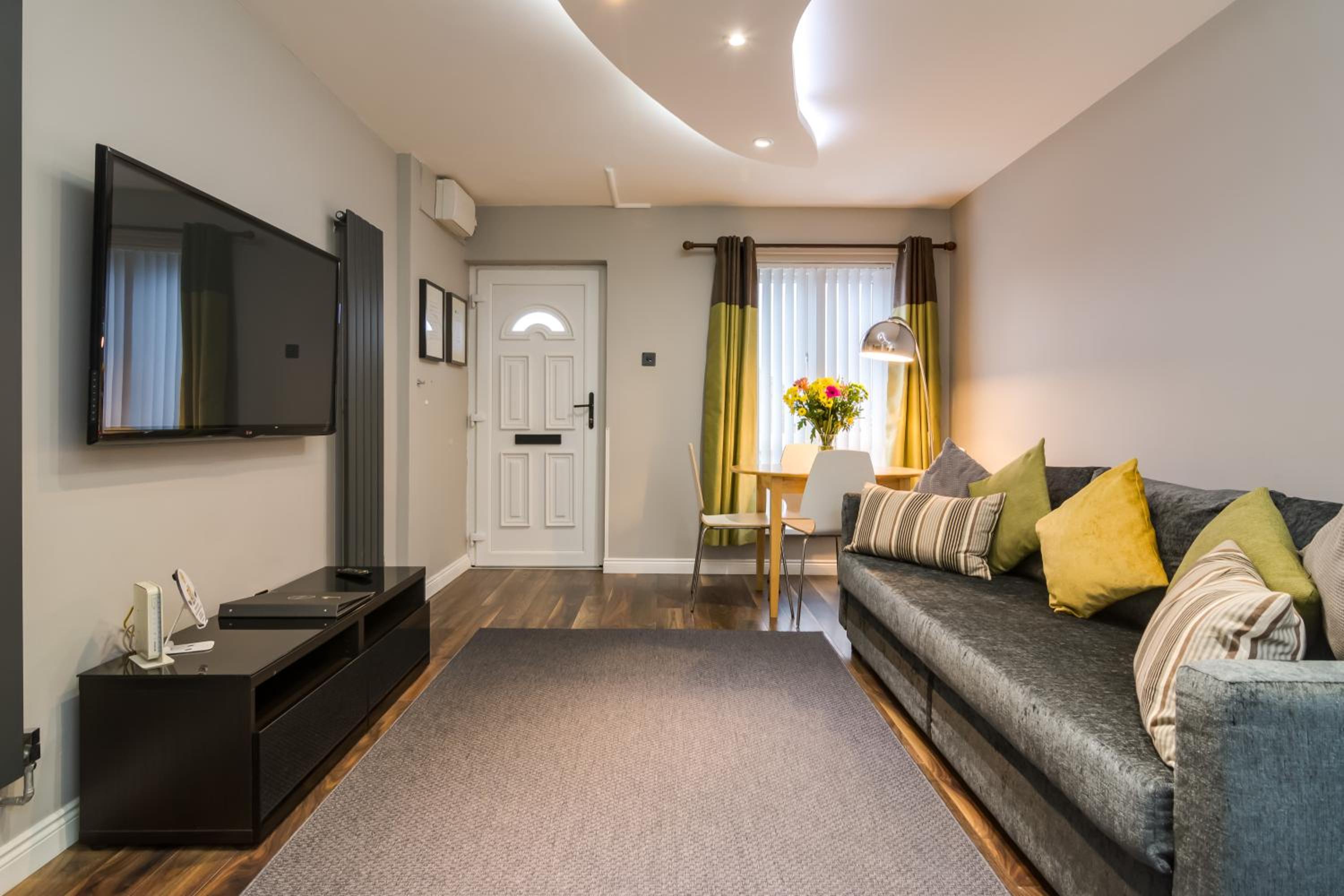 Central Belfast Apartments, Salisbury