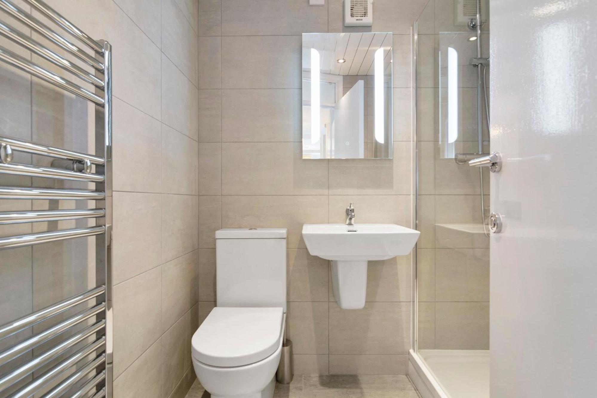 Central Belfast Apartments, Salisbury