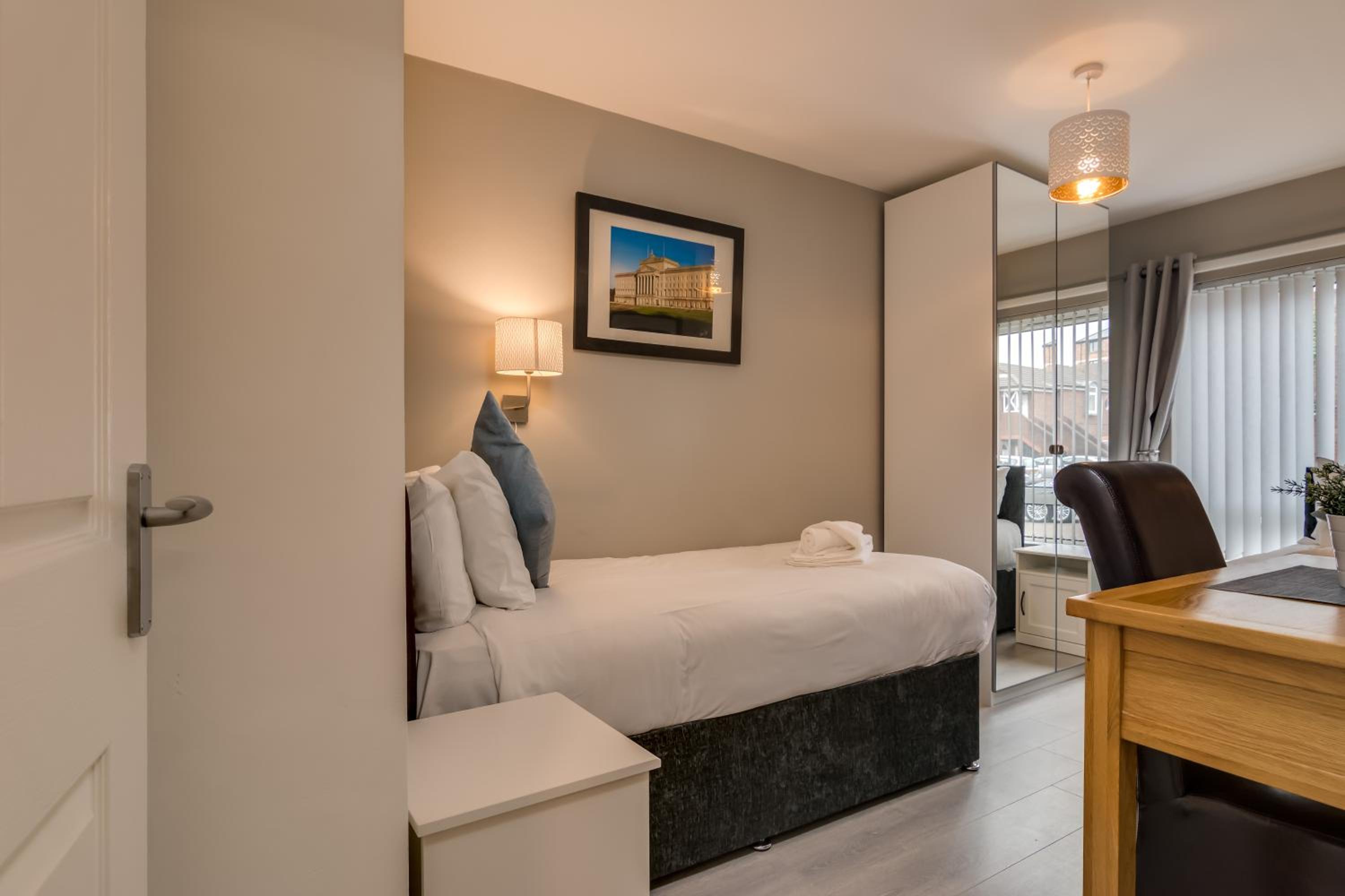Central Belfast Apartments, Salisbury