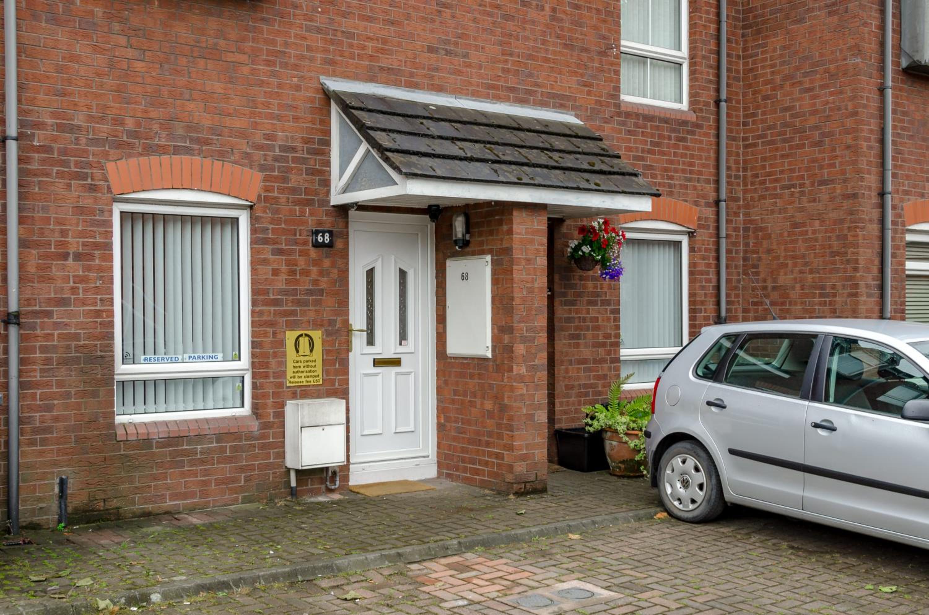 Central Belfast Apartments, Salisbury
