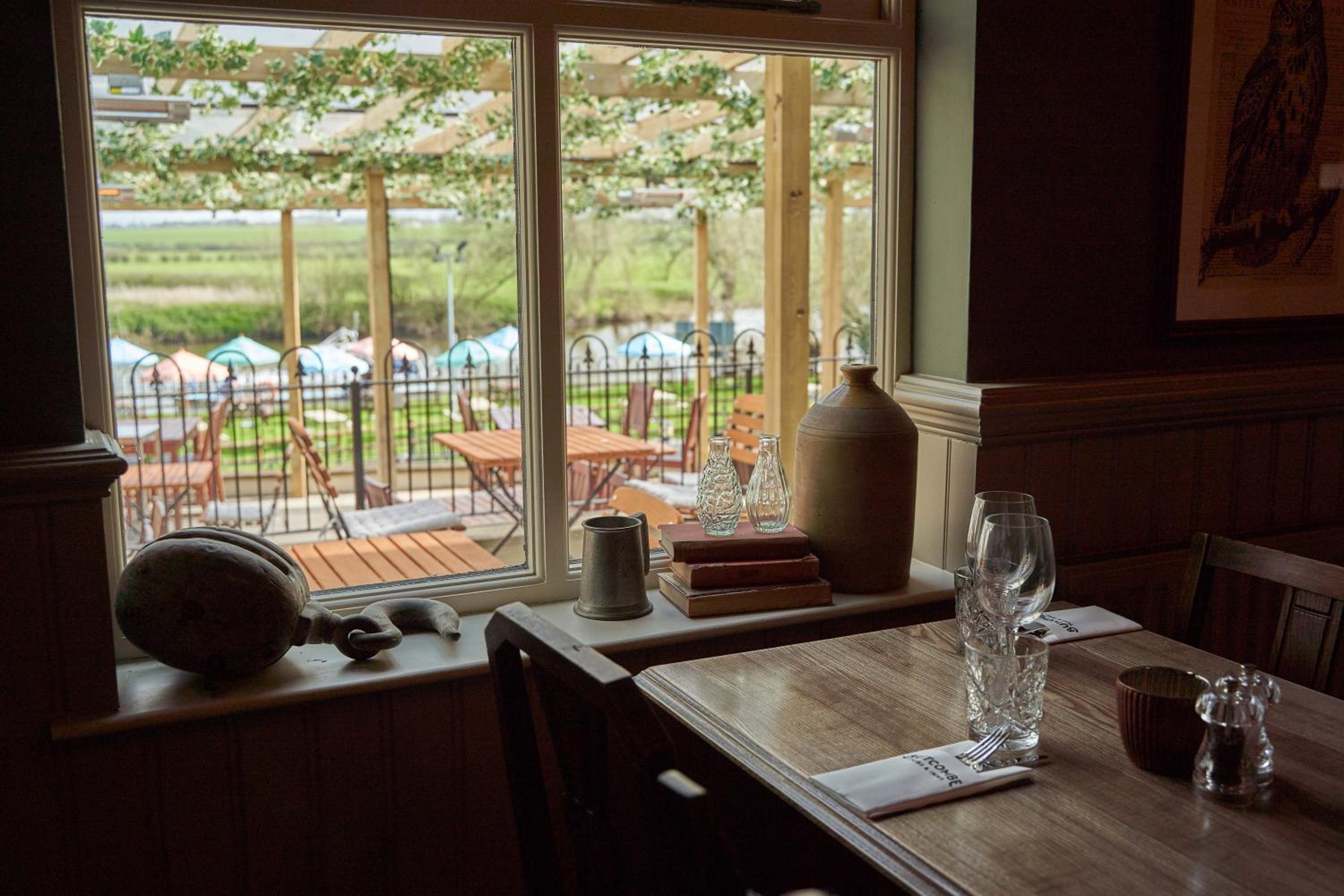 Tewkesbury Vacations - The Fleet Inn - Property Image 6