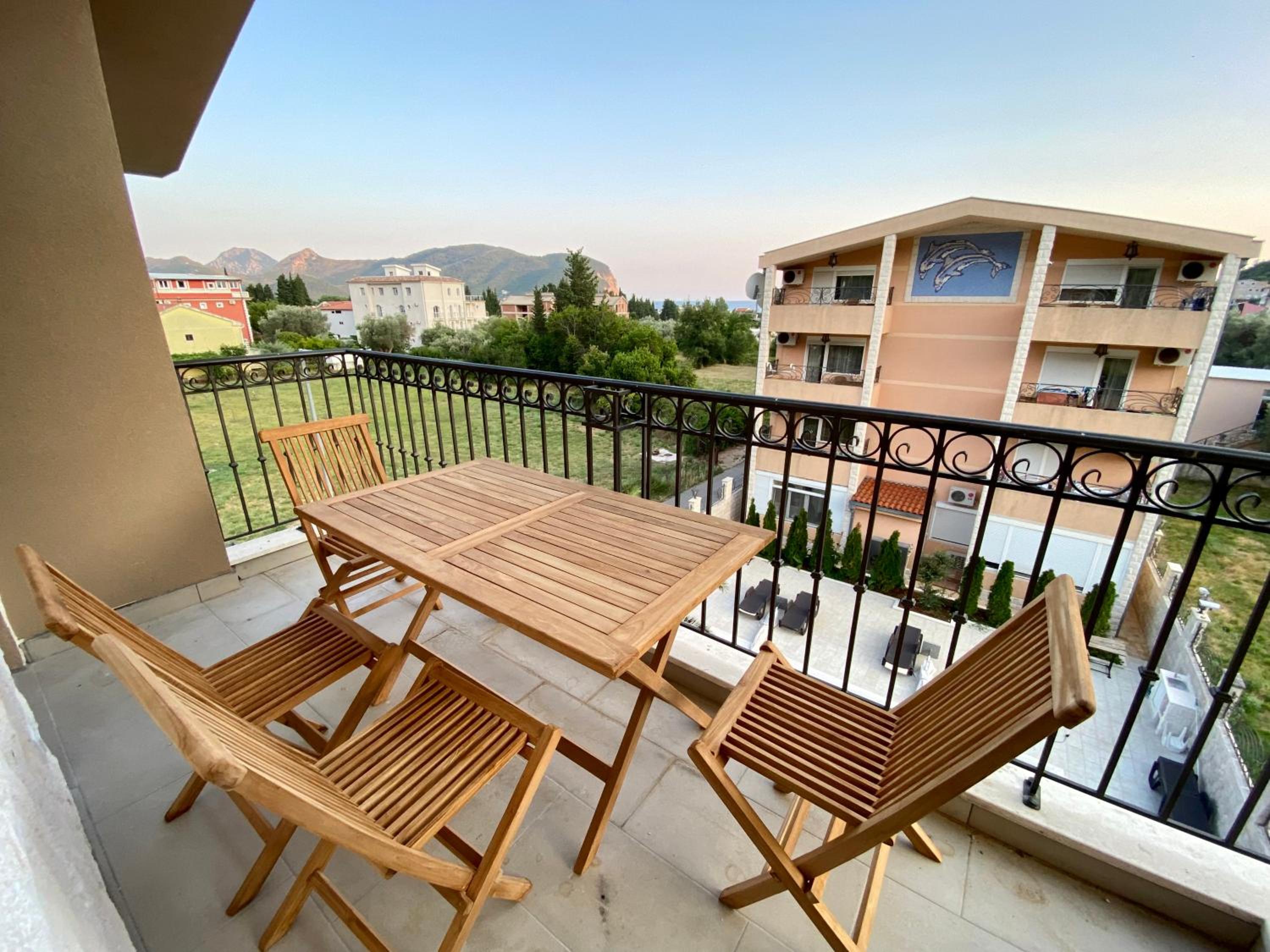 Villa Dolphin Apartments view 3