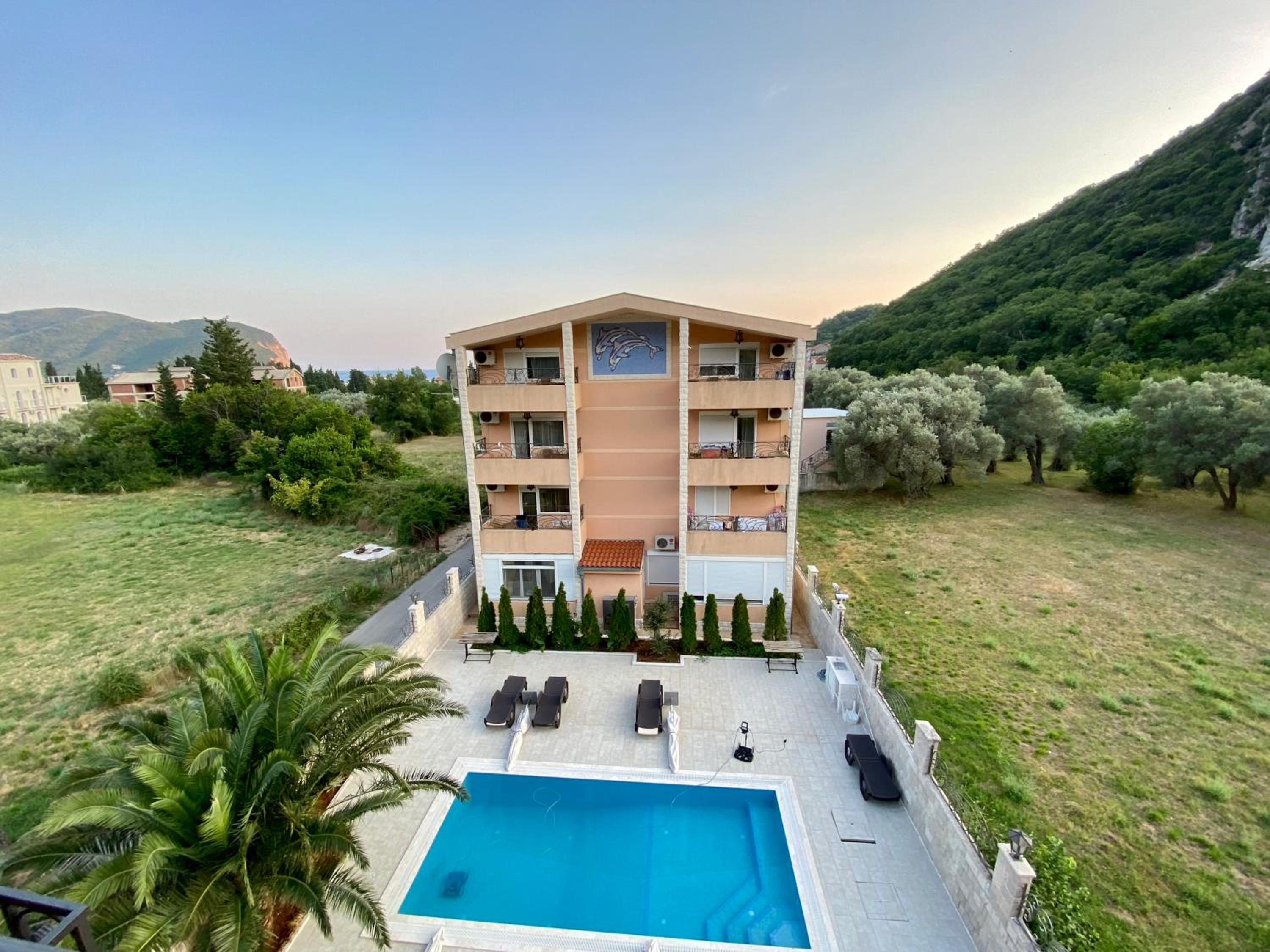 Villa Dolphin Apartments view 2
