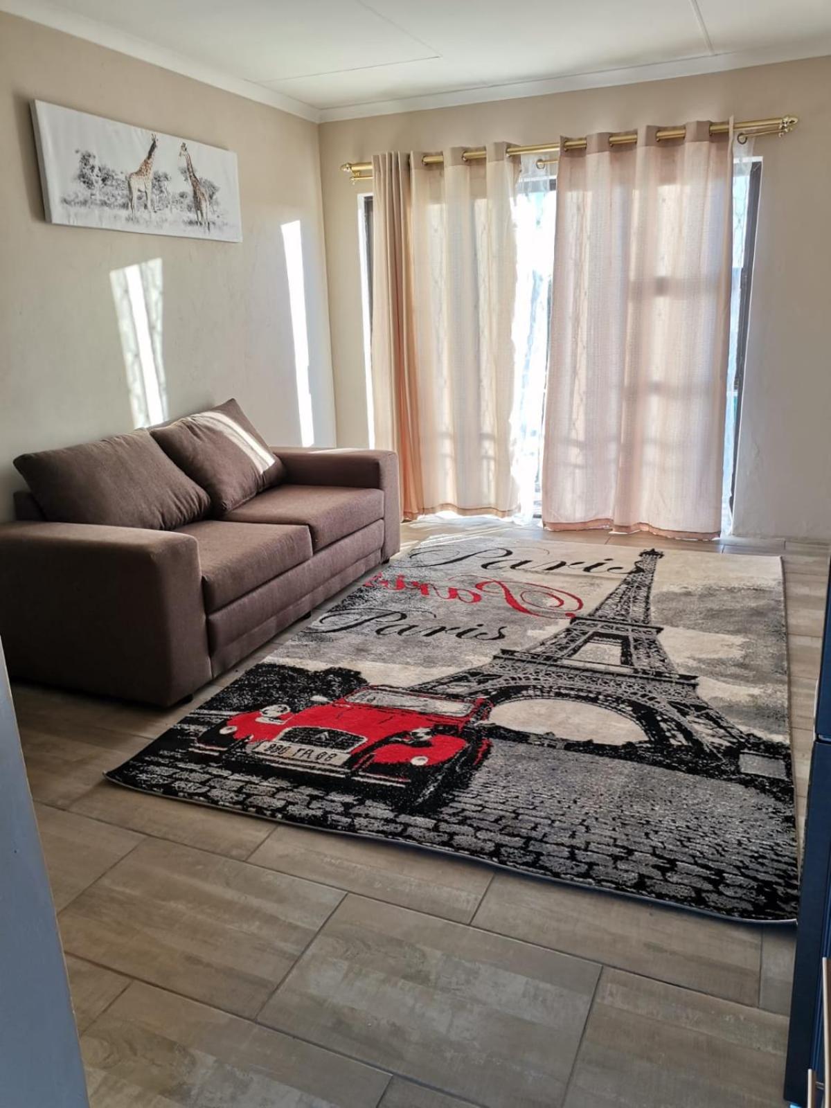 Nandi Gosa Apartments view 4