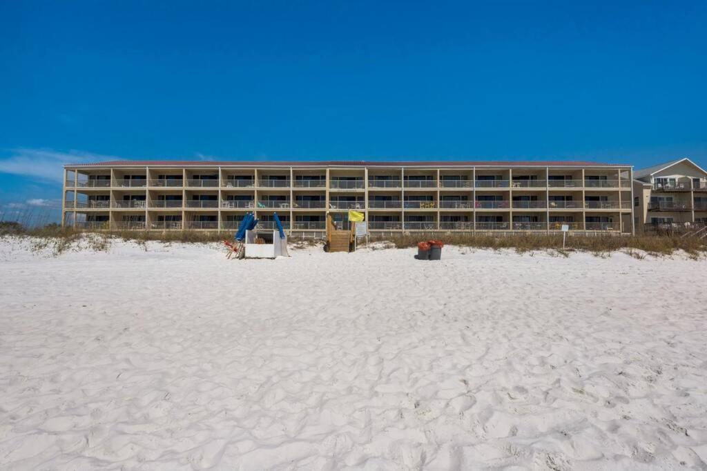 Seafarer, Gulf Front Condo, Right on the Beach view 4