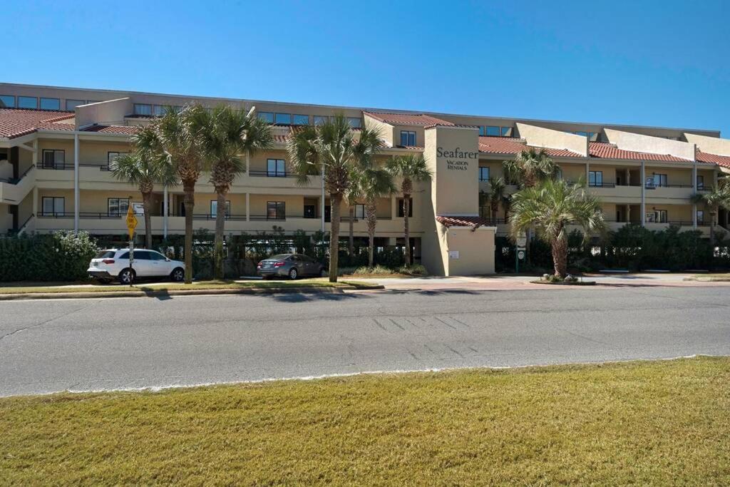 Seafarer, Gulf Front Condo, Right on the Beach view 5