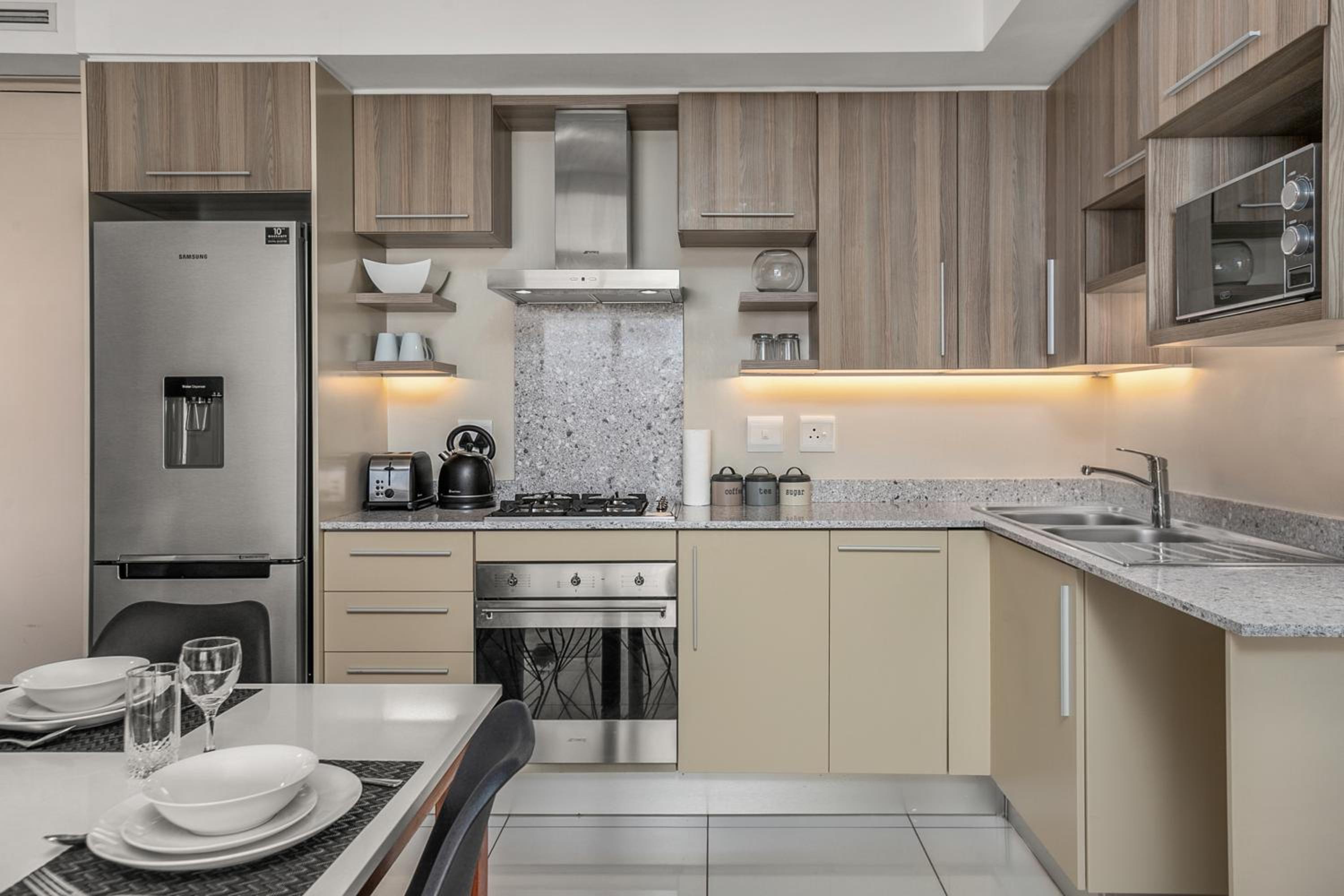 Easy Stay - The Tyrwhitt Rosebank